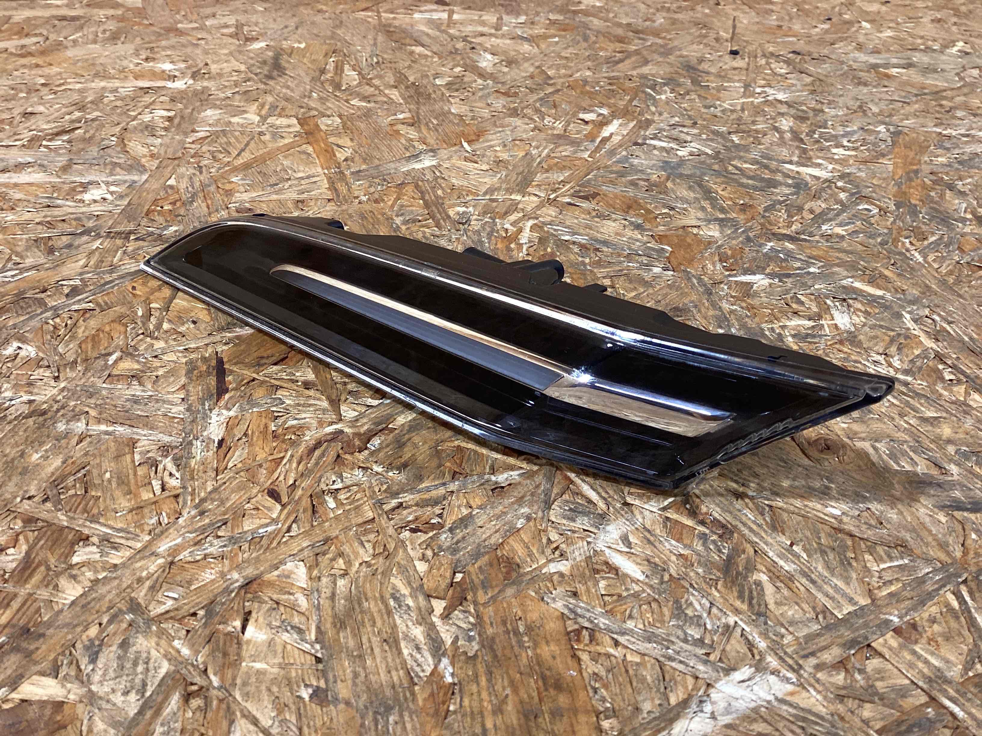 Фонарь (указатель/повторитель поворота, поворотник) Porsche 911 140126-150