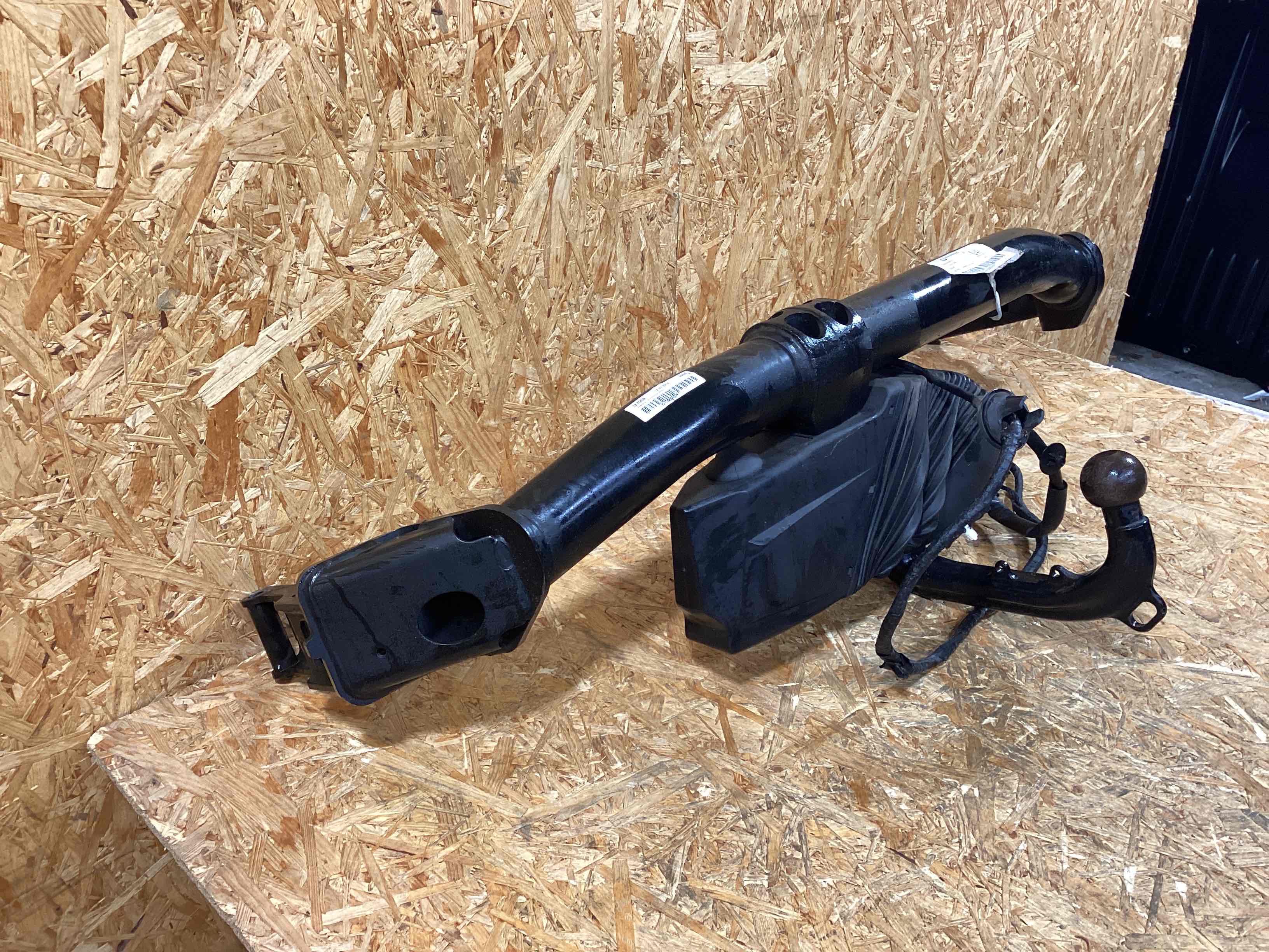 Прицепное устройство (фаркоп) Porsche Macan 140126-152