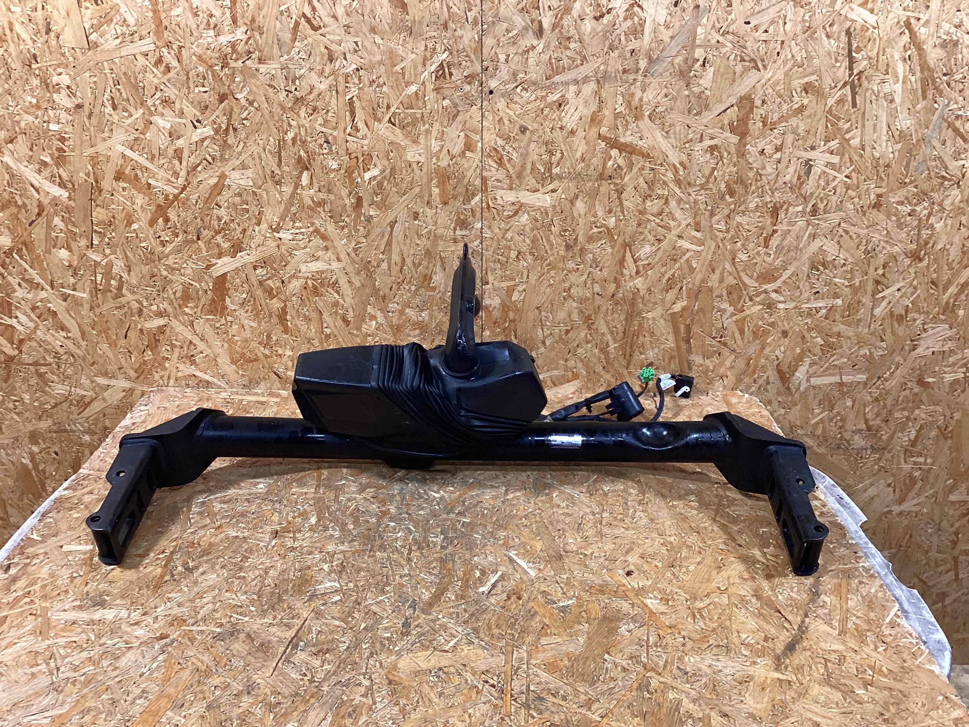 Прицепное устройство (фаркоп) Porsche Macan 140126-152