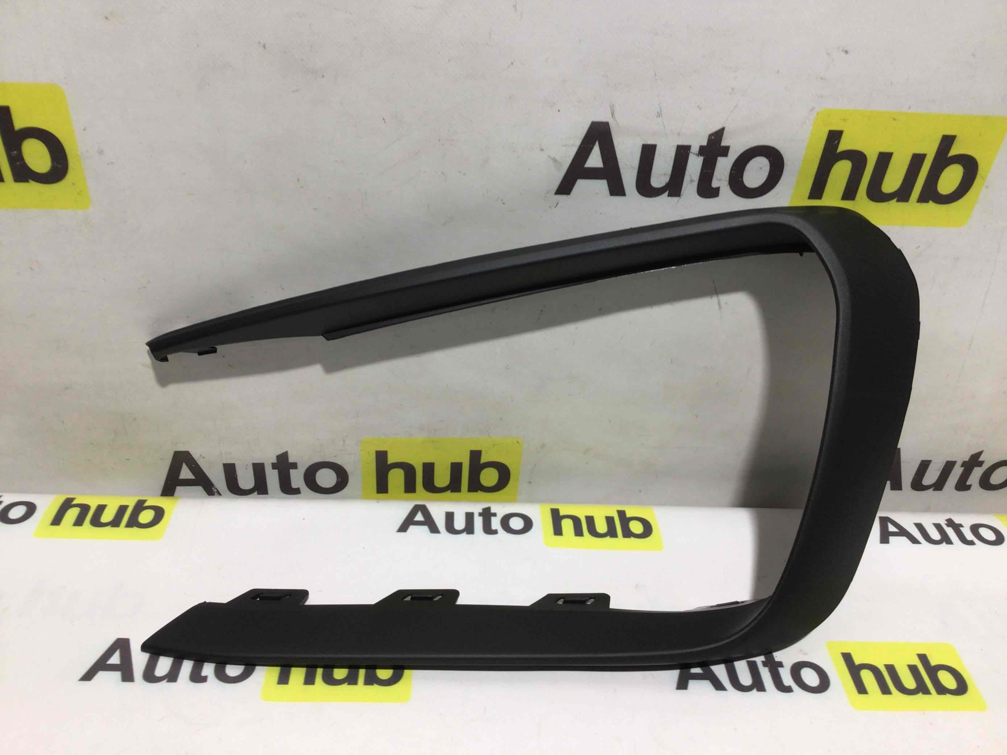 Заглушка, вставка (решетка) в бампер Porsche Macan 140426-003