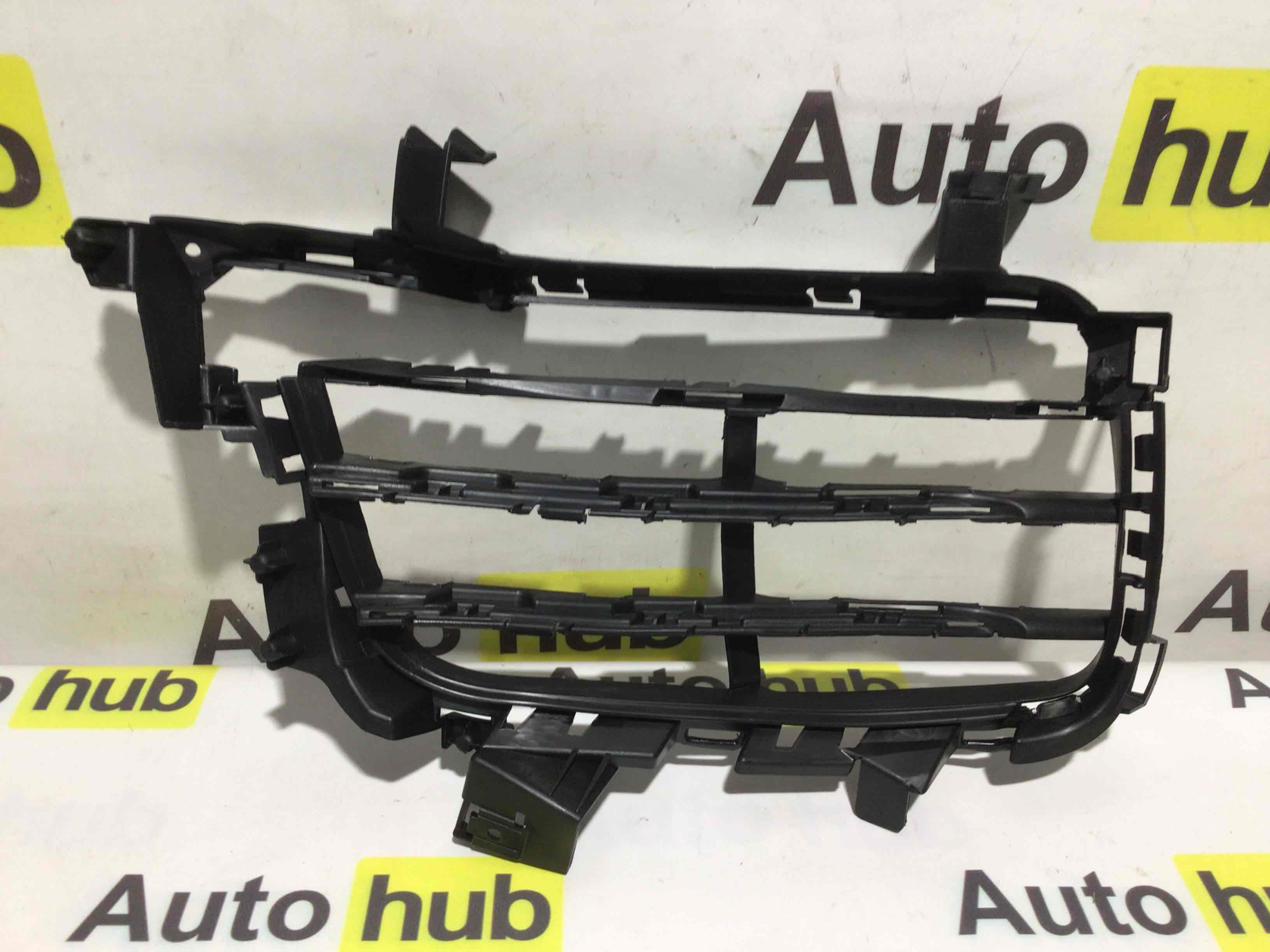 Заглушка, вставка (решетка) в бампер Porsche Cayenne 140426-005