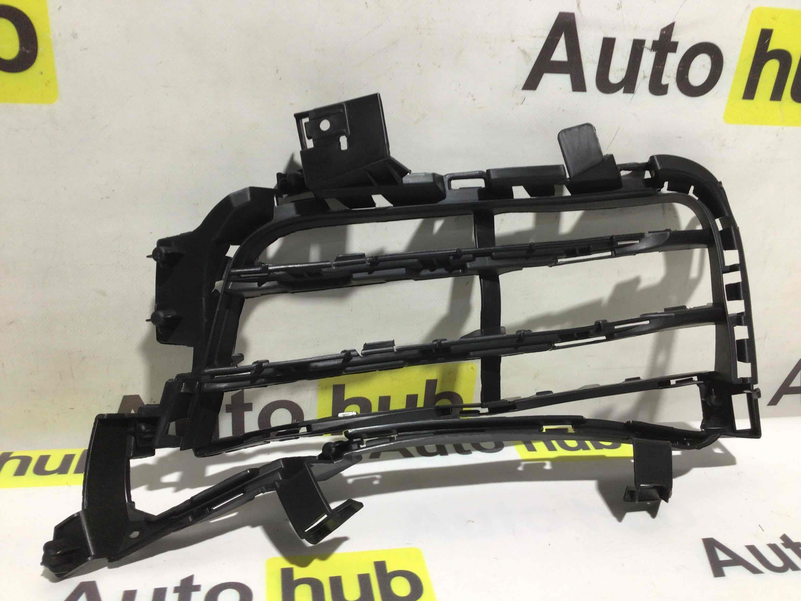 Заглушка, вставка (решетка) в бампер Porsche Cayenne 140426-008