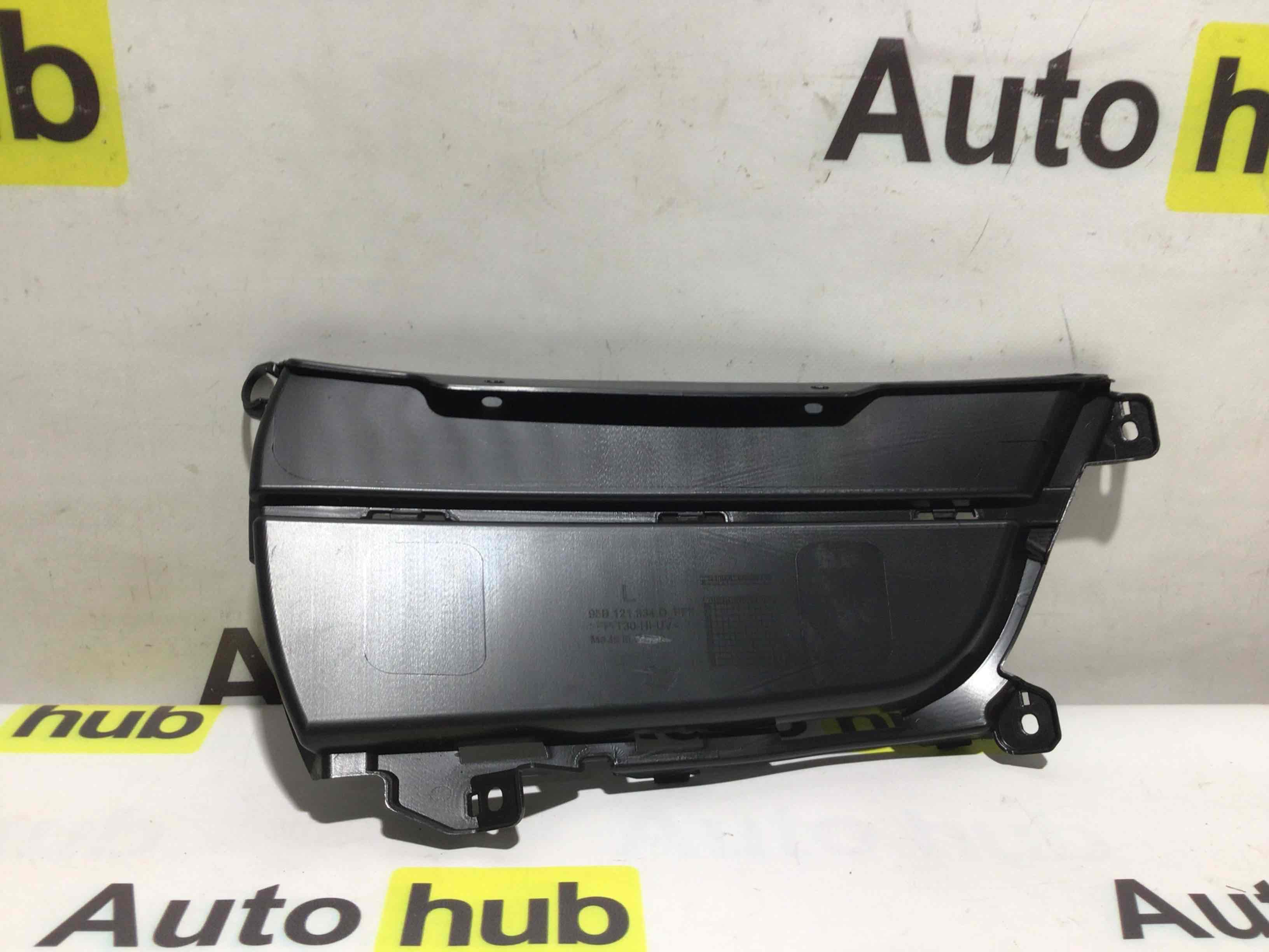 Заглушка, вставка (решетка) в бампер Porsche Macan 140426-014