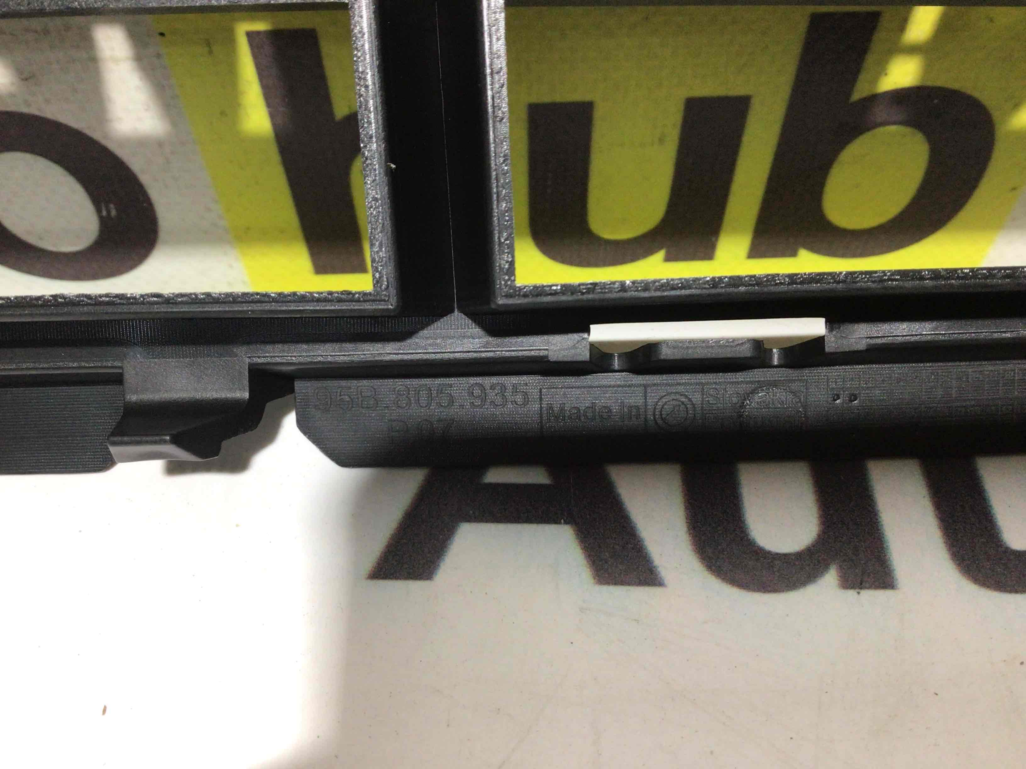 Заглушка, вставка (решетка) в бампер Porsche Macan 140426-017