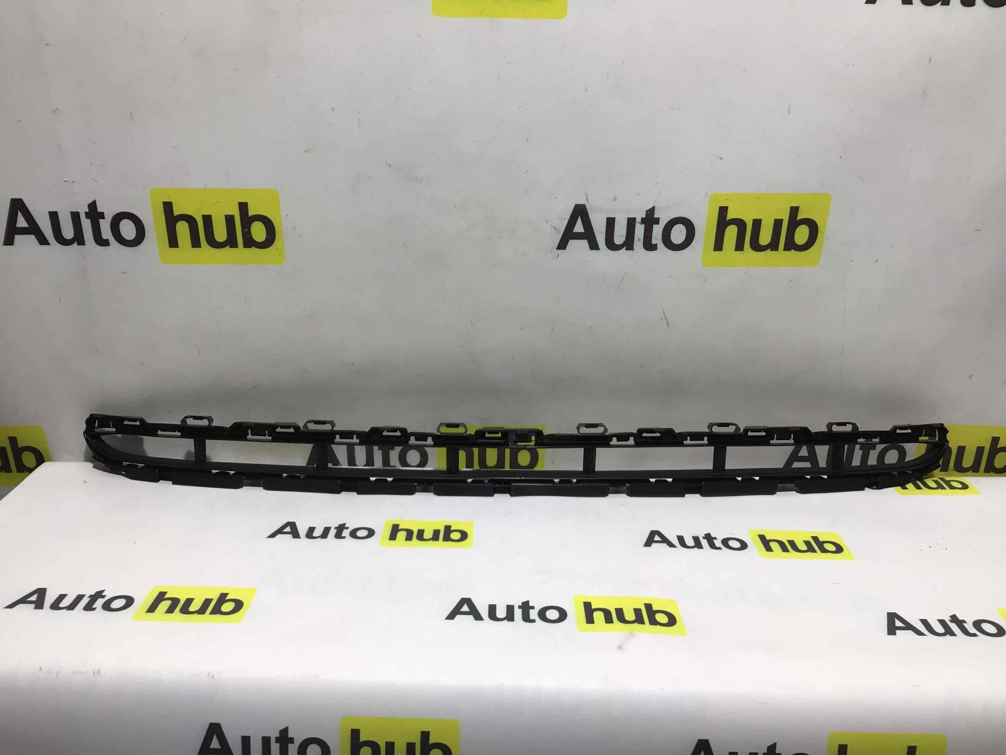 Заглушка, вставка (решетка) в бампер Porsche Macan 140426-018