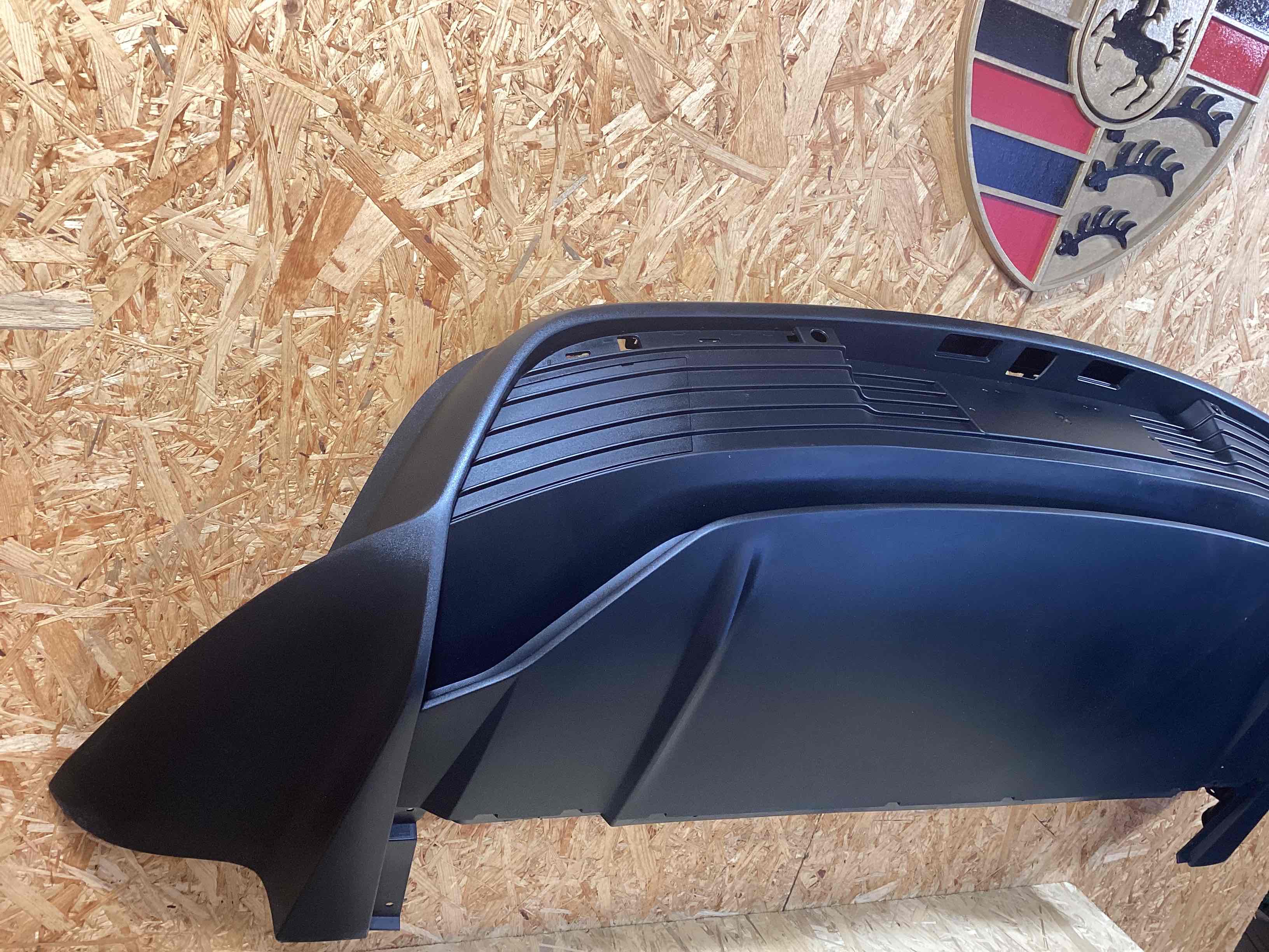 Юбка бампера нижняя Porsche Taycan 140526-114