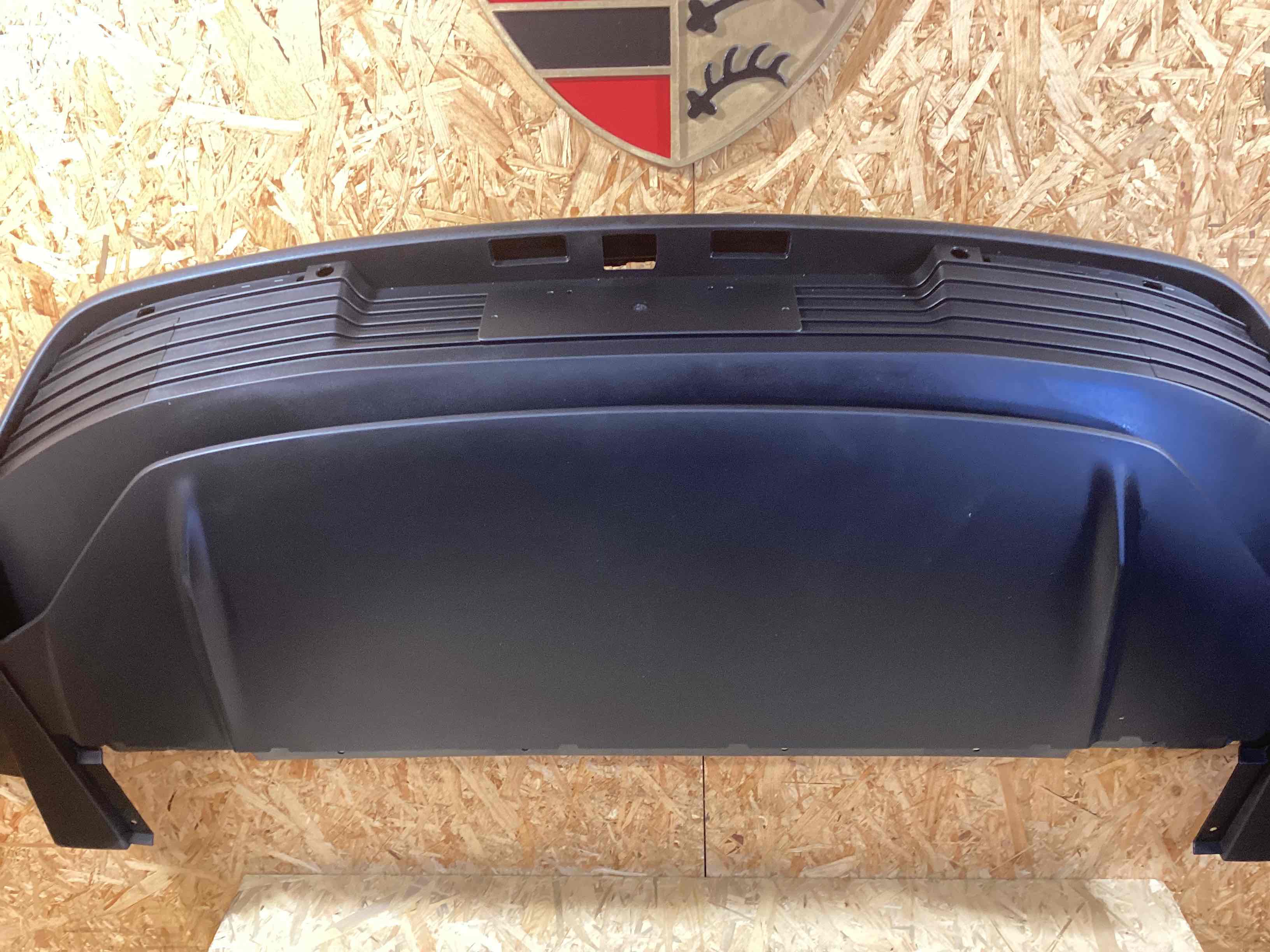 Юбка бампера нижняя Porsche Taycan 140526-114