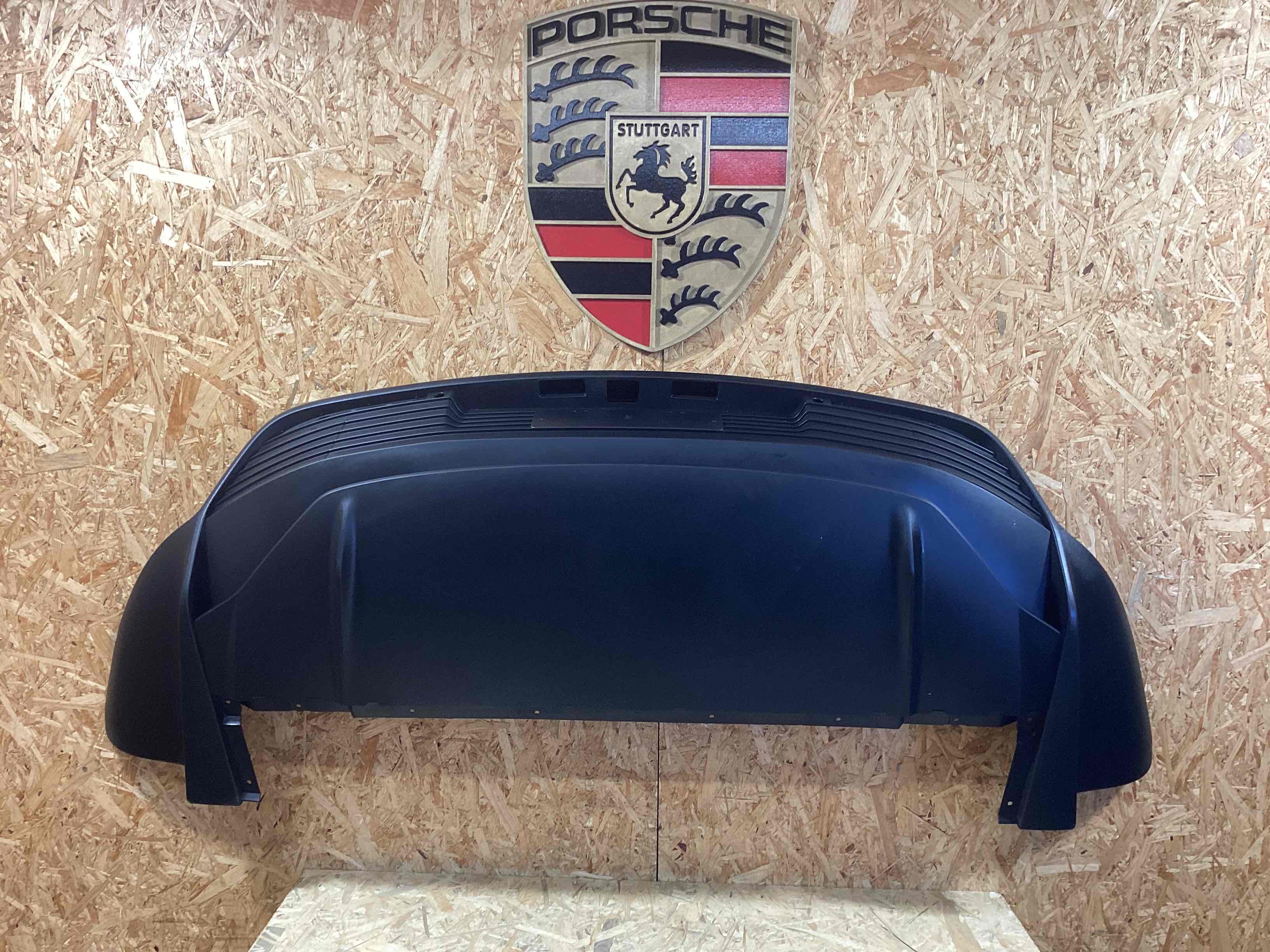 Юбка бампера нижняя Porsche Taycan 140526-114