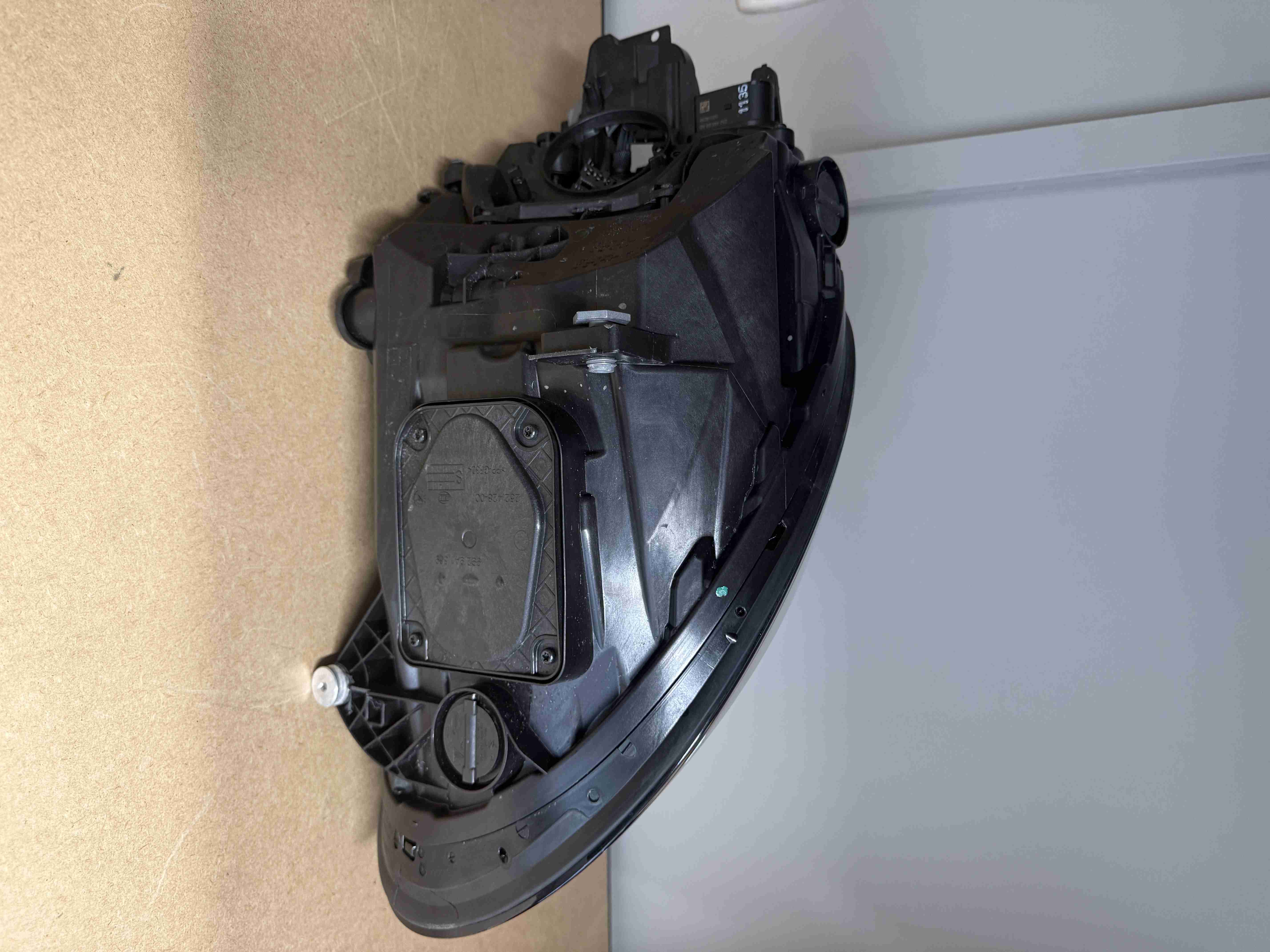 Фара правая Porsche 911 140526-161