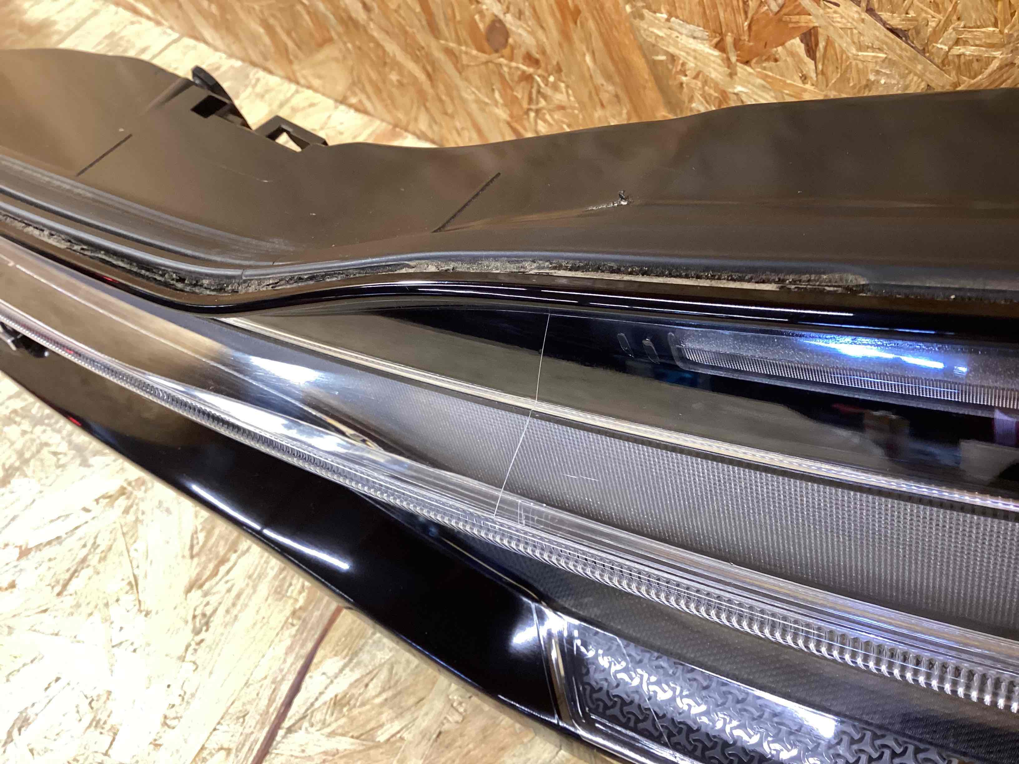 Фонарь стоп-сигнал Porsche Macan 140726-101