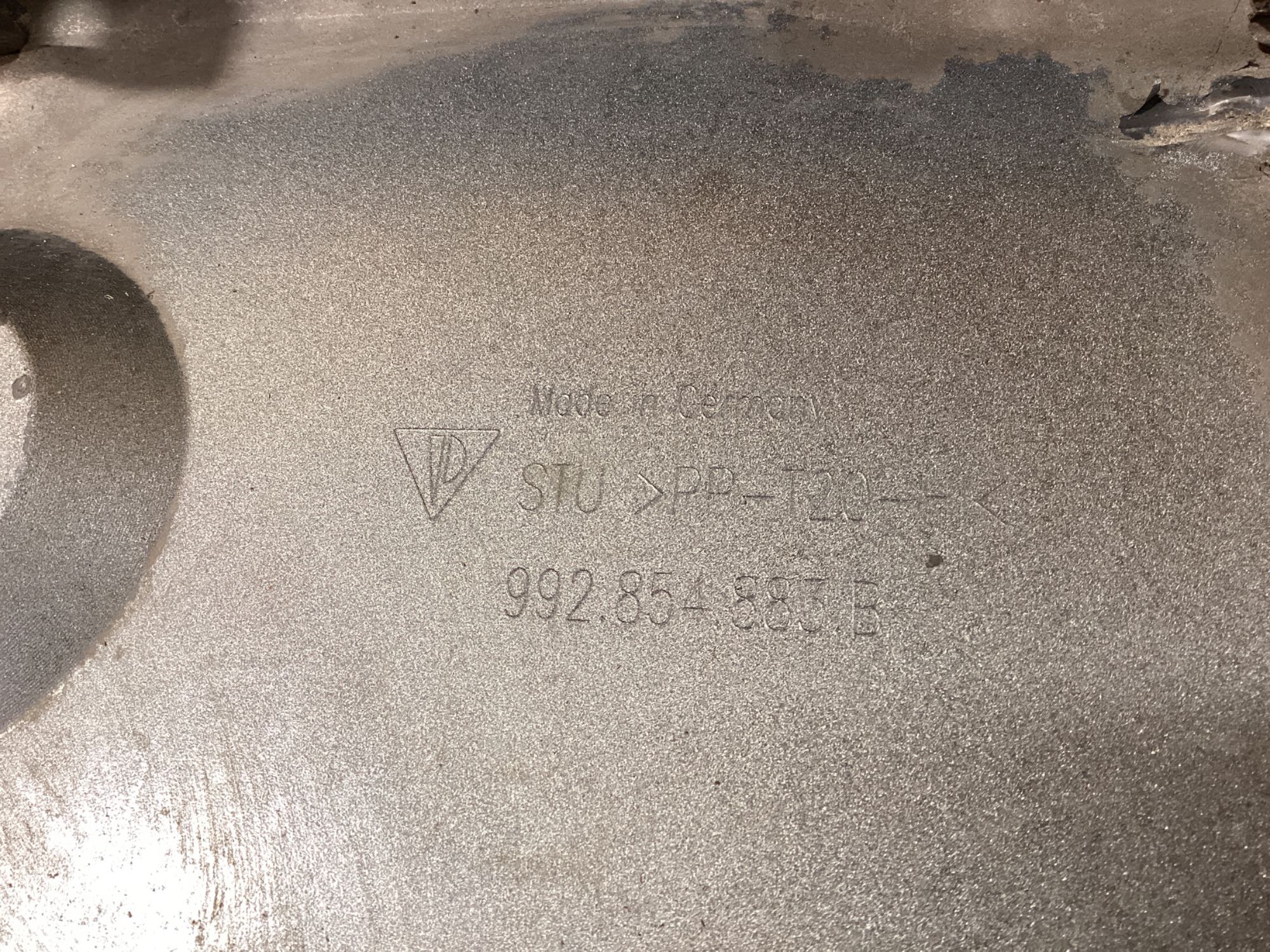 Поріг лівий Porsche 911 141026-124