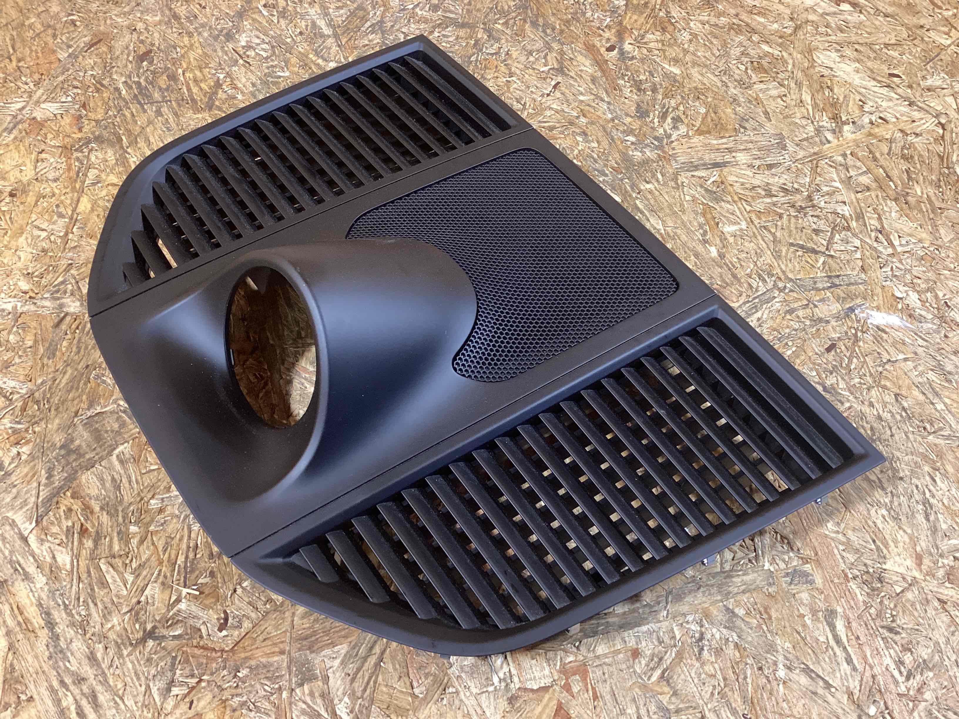 Элемент отделки салона, багажника Porsche Macan 141125-101