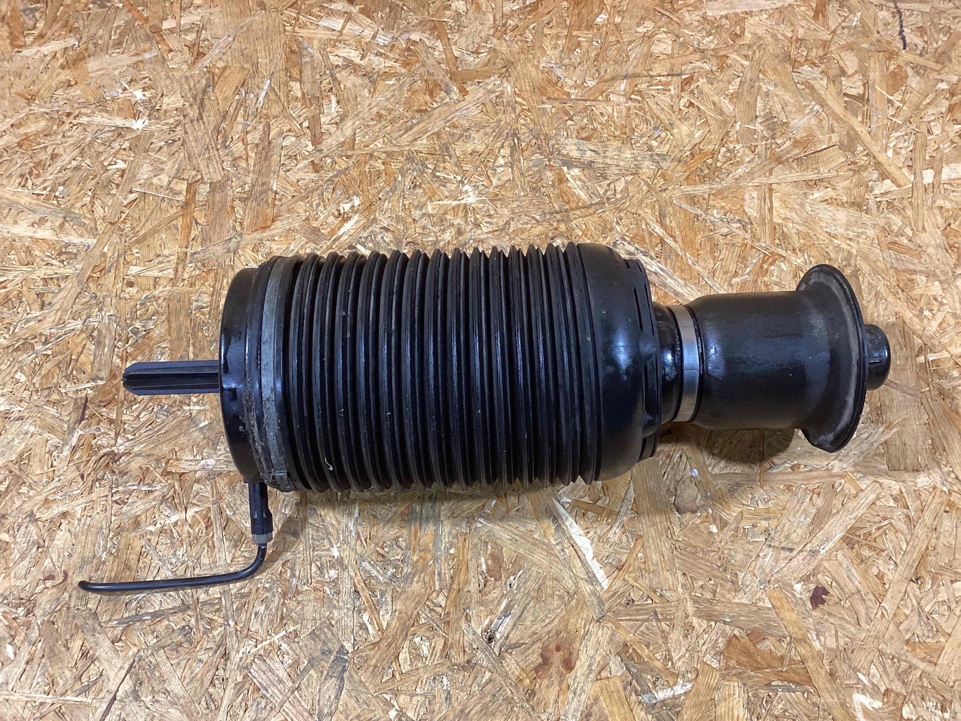 Пневмоподушка Porsche Macan 141125-105