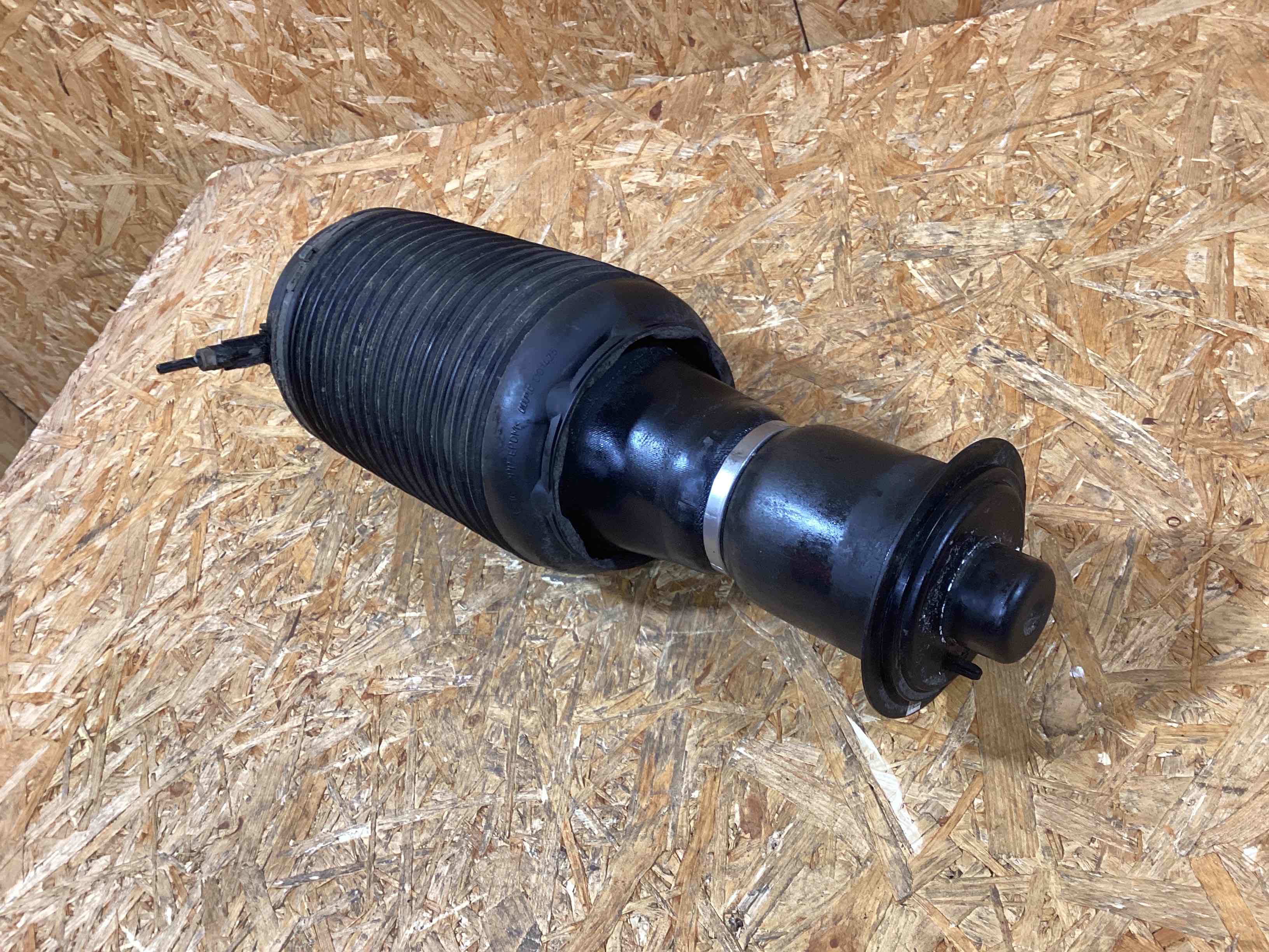 Пневмоподушка Porsche Macan 141125-106