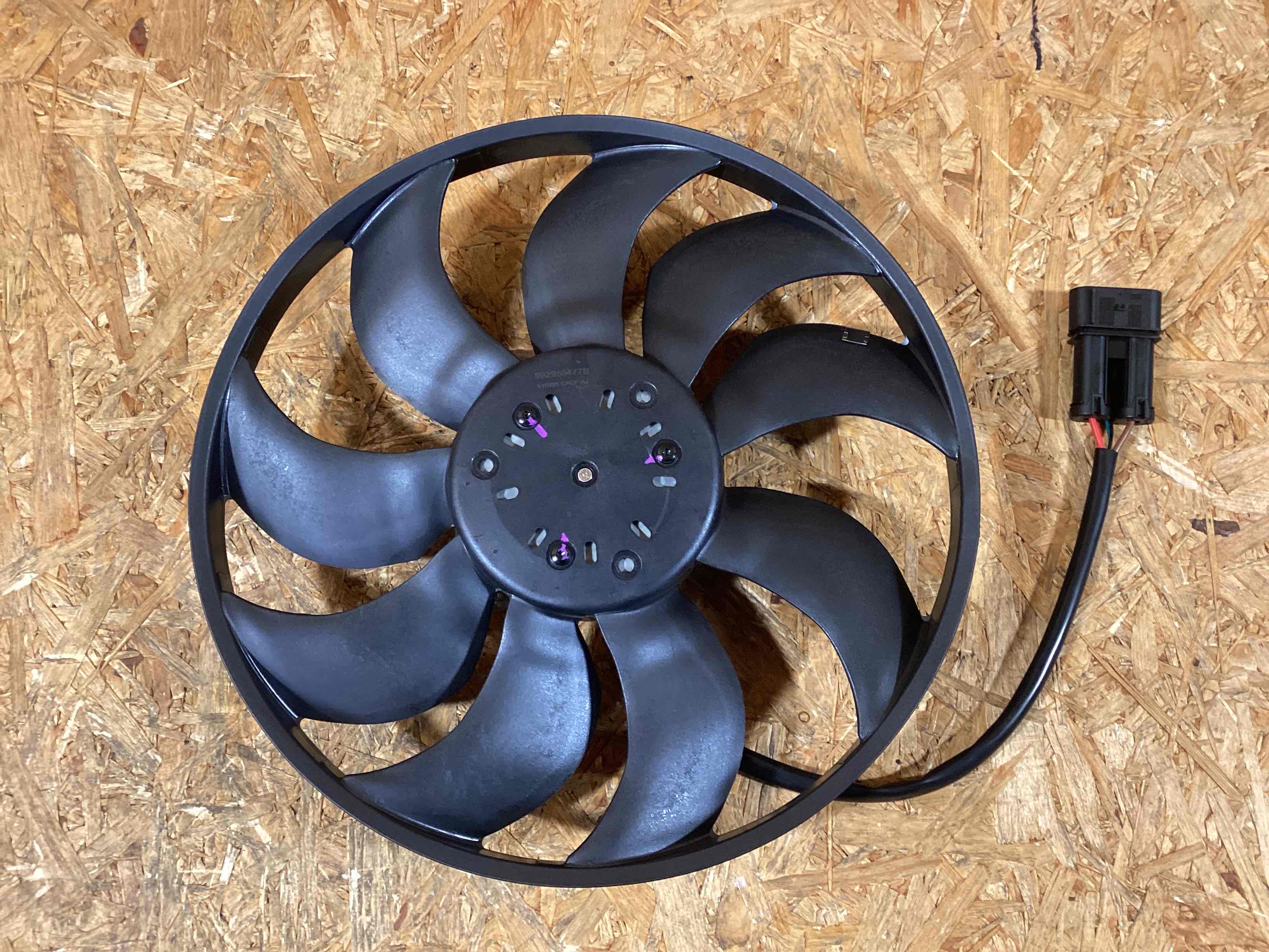 Вентилятор радиатора, вентиляторы Porsche 911 150126-104