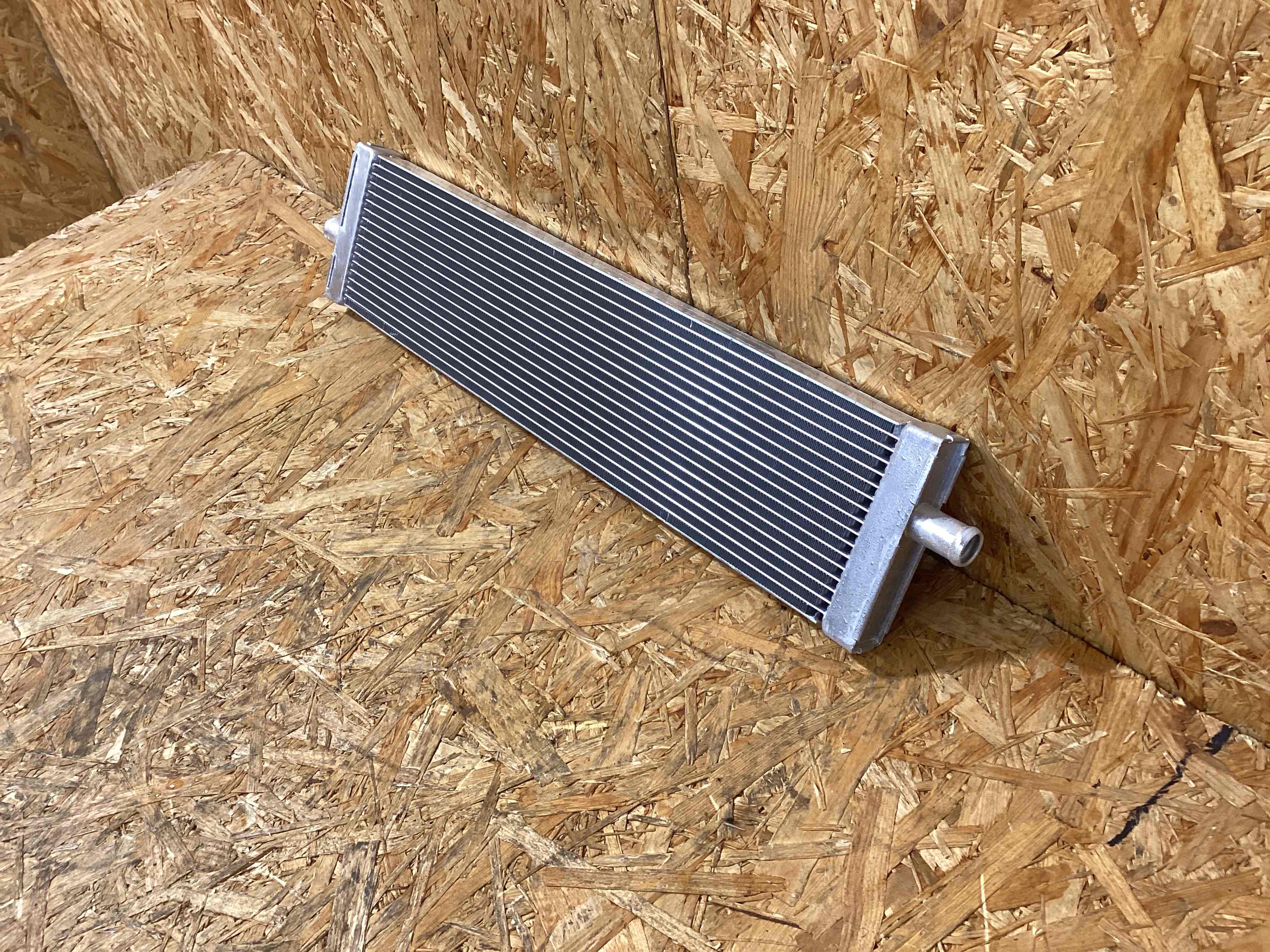 Радиатор (основной) Porsche Panamera 150126-108