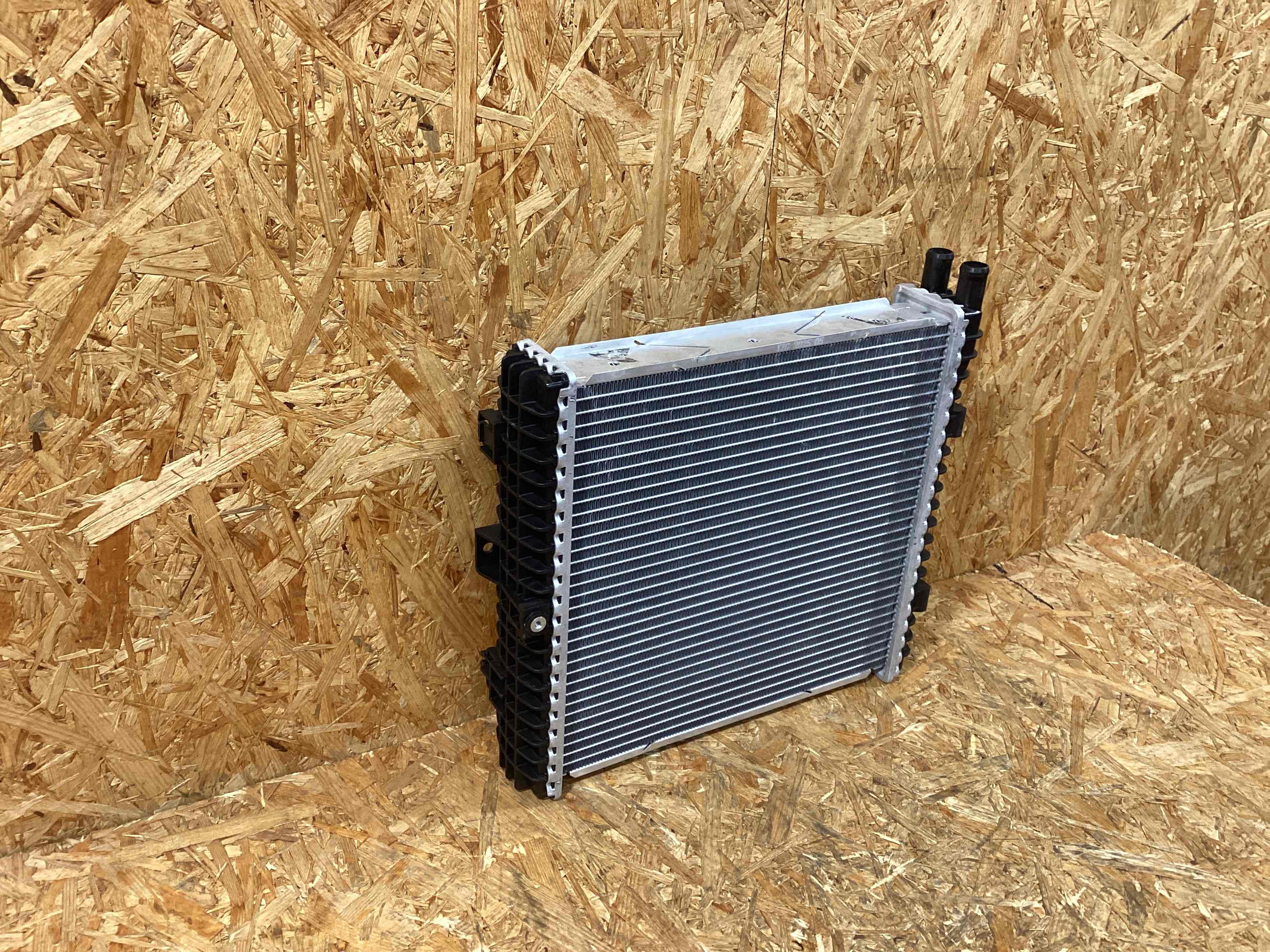 Радиатор (основной) Porsche Taycan 150126-110