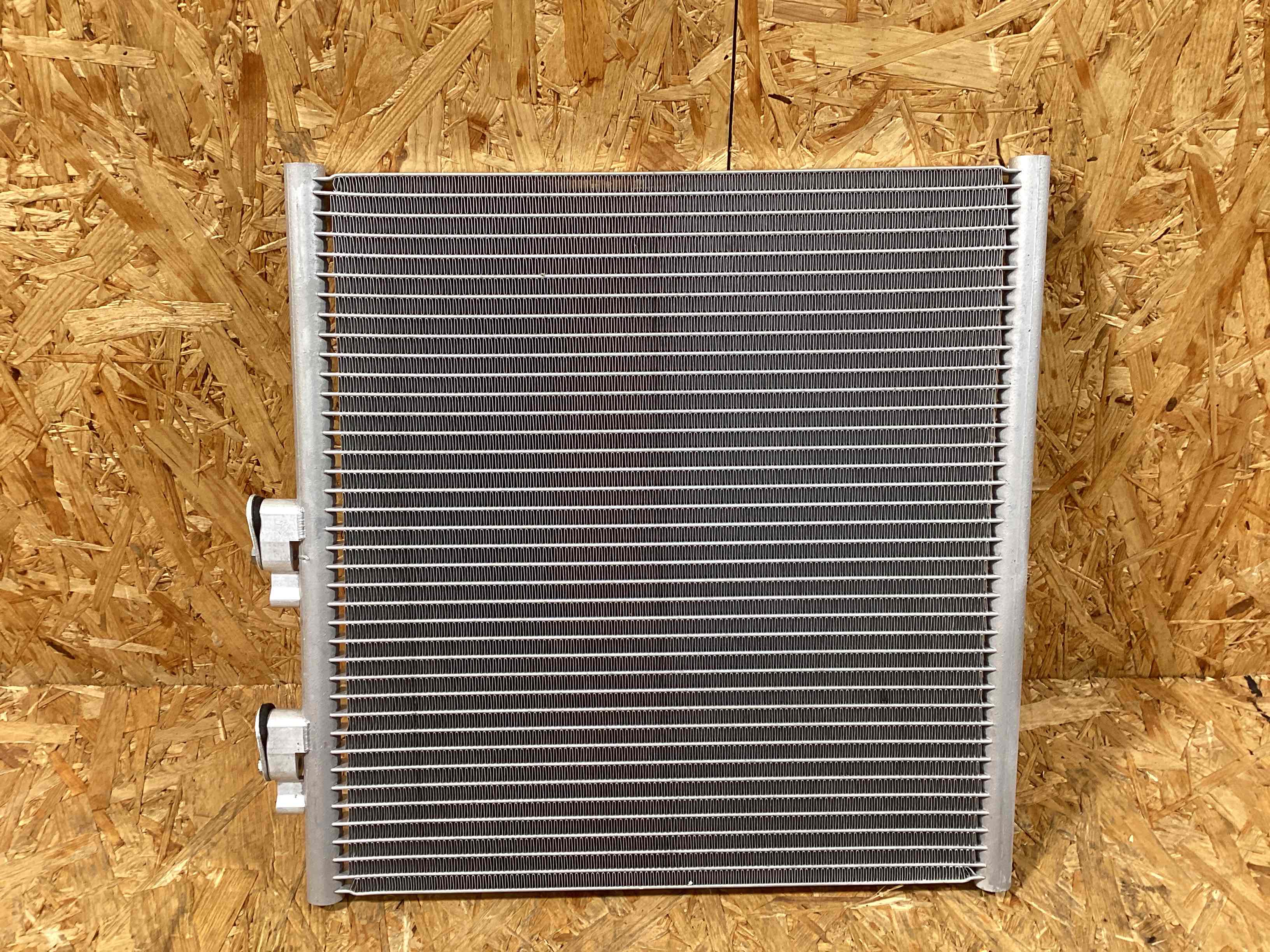 Радиатор (основной) Porsche Taycan 150126-113