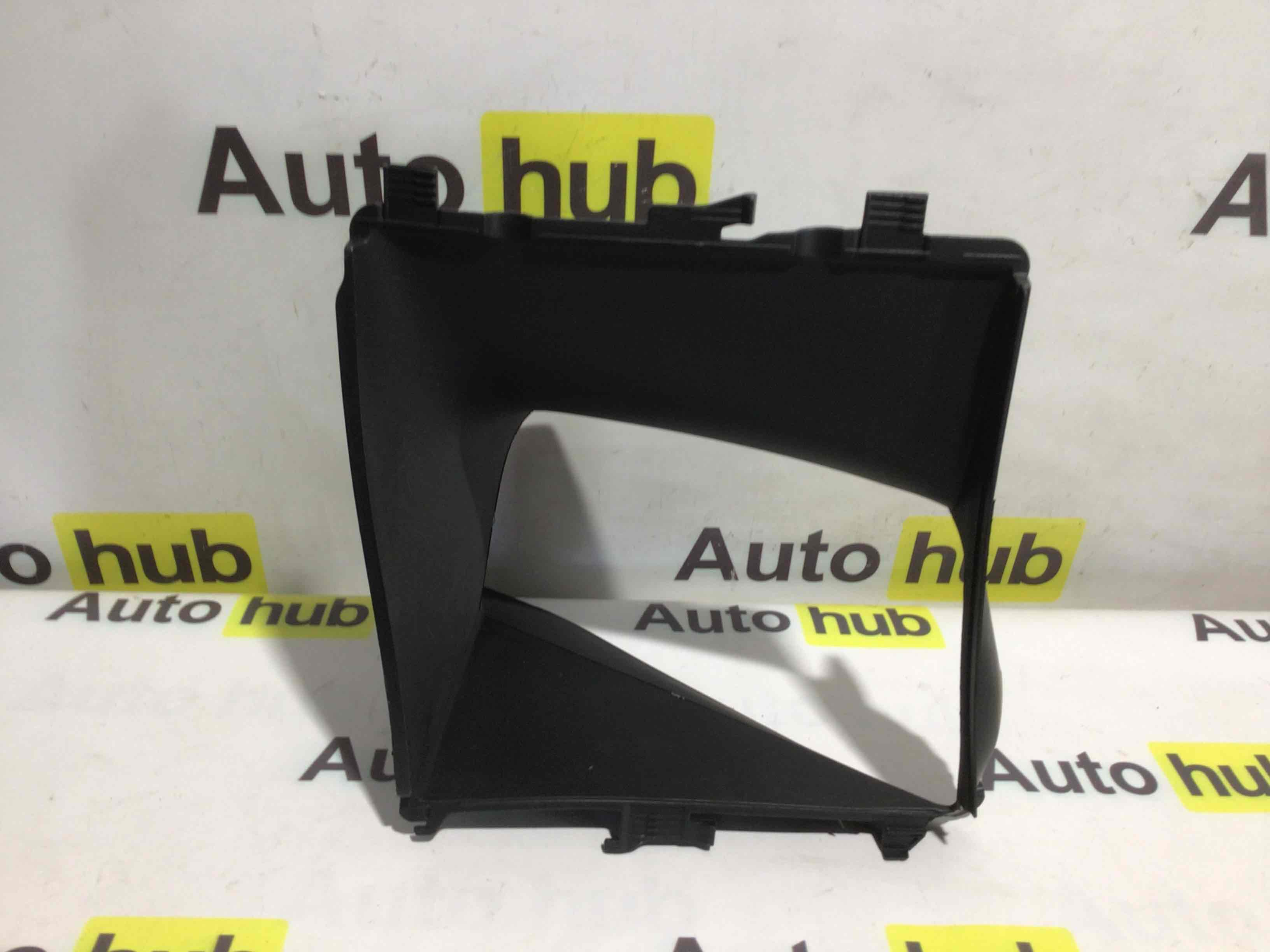 Воздуховод Porsche Macan 150426-013