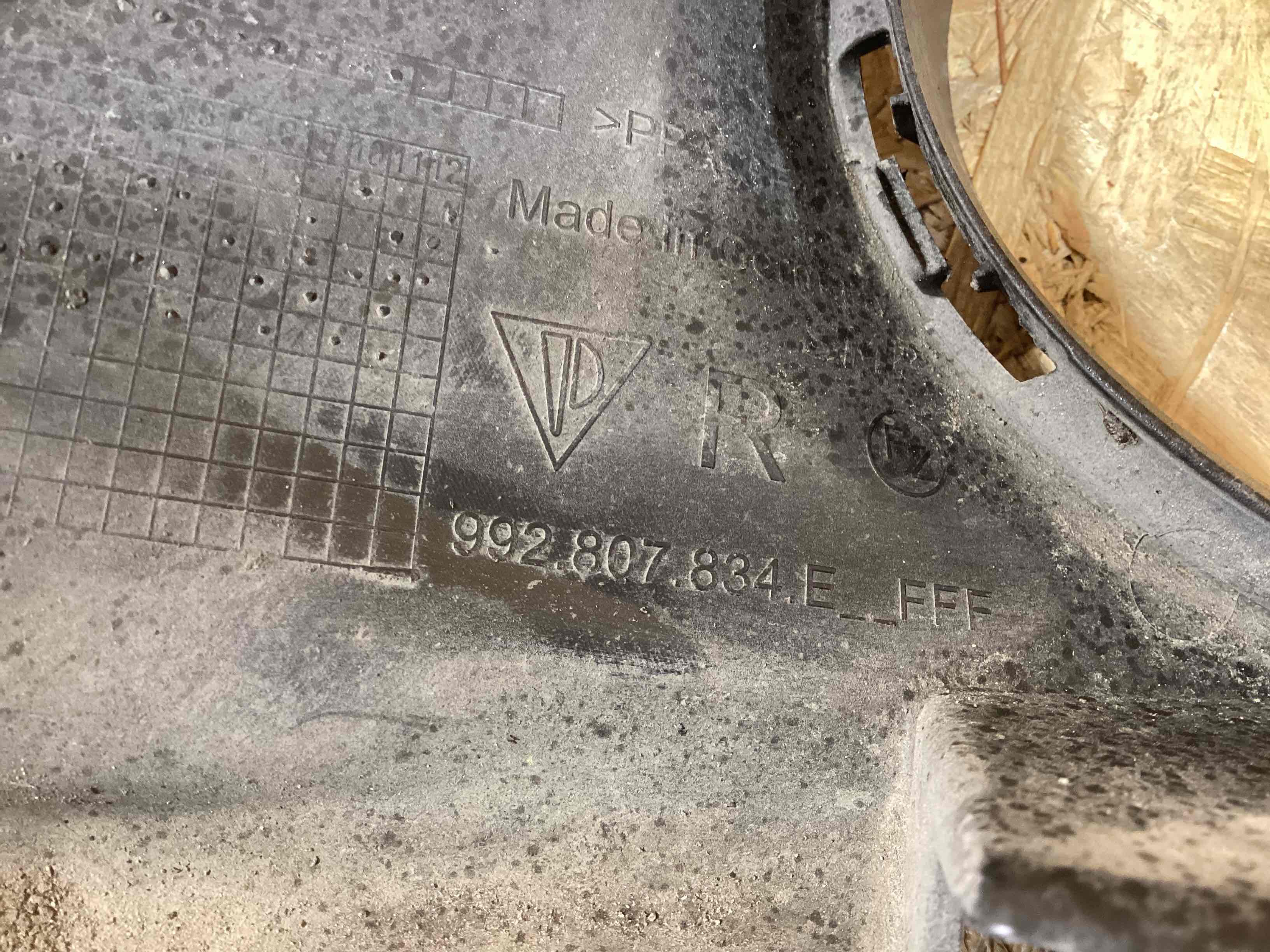 Заглушка, вставка (решетка) в бампер Porsche 911 150426-108