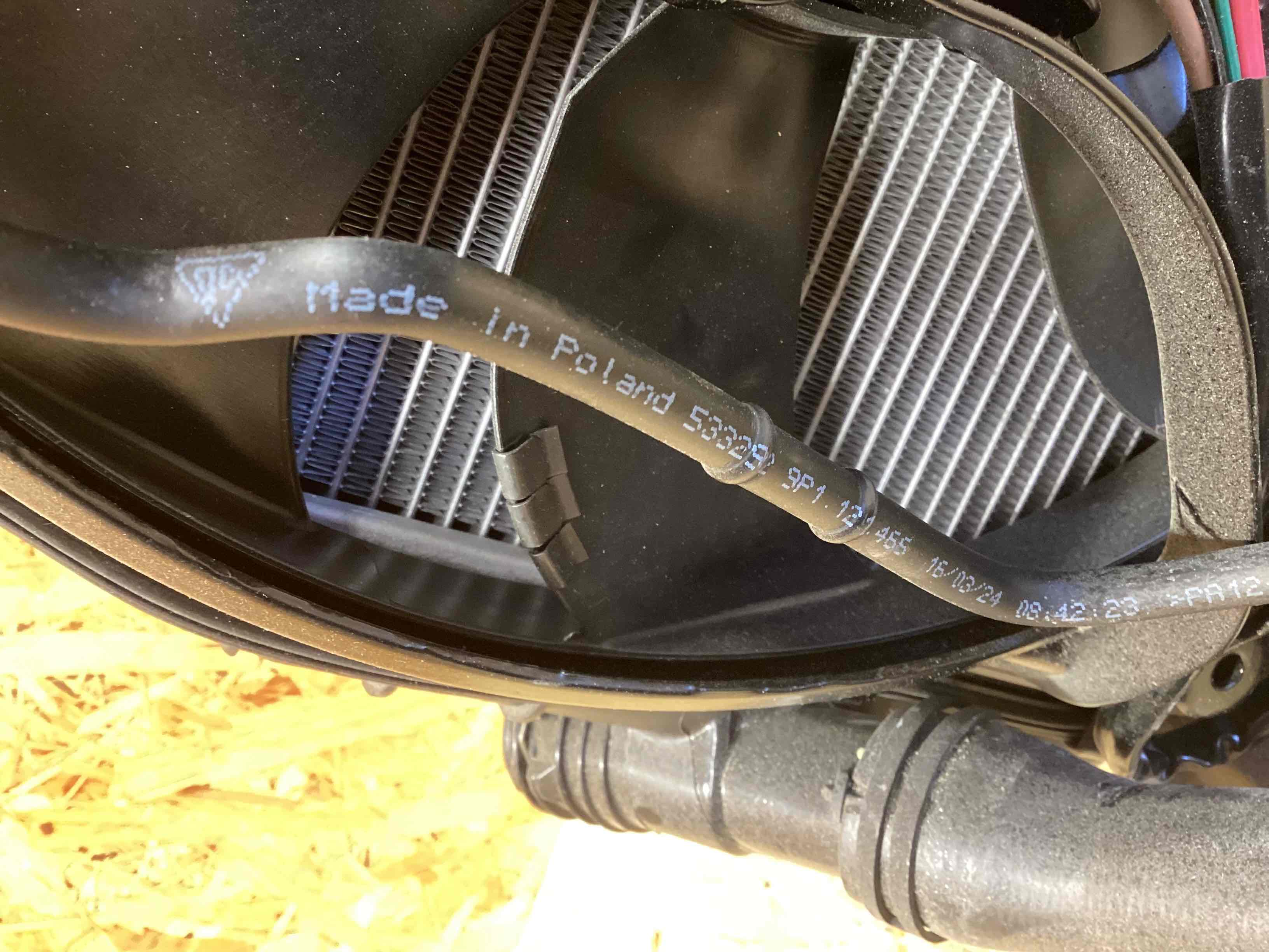 Кассета радиаторов Porsche 911 150426-123