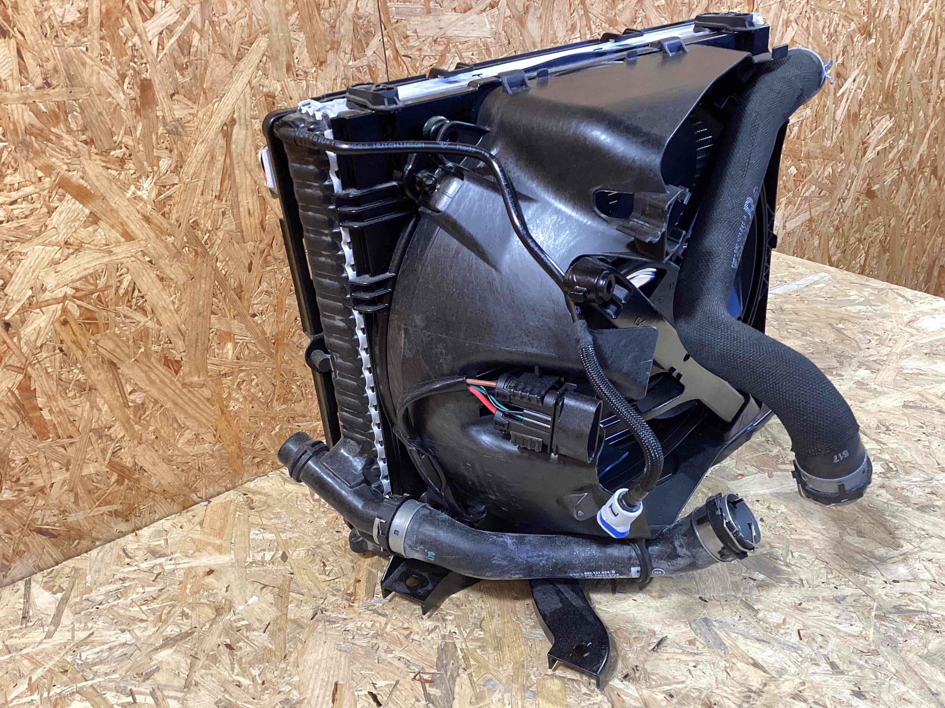 Кассета радиаторов Porsche 911 150426-124