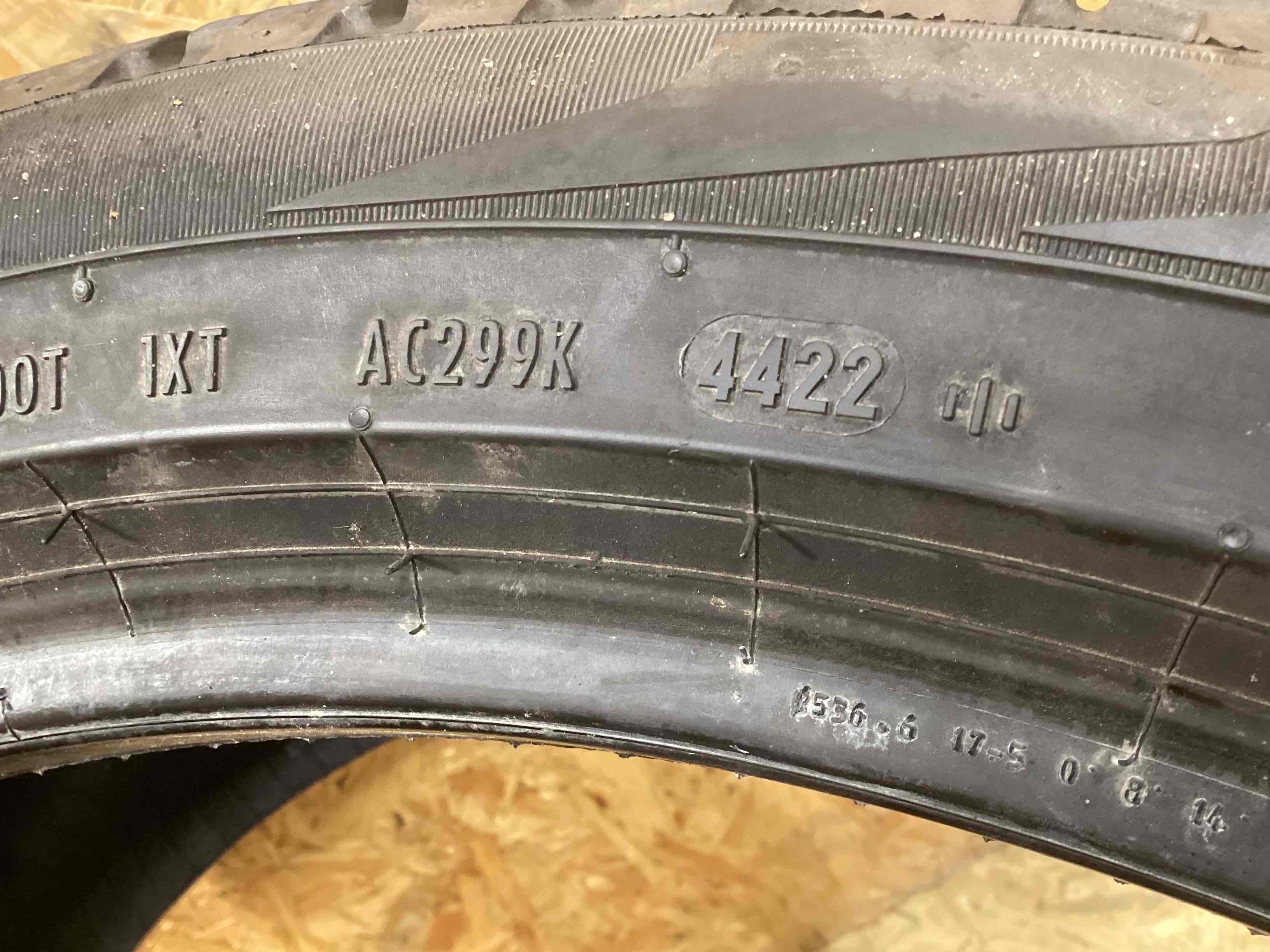 Колесо запасное, держатель, кронштейн, обшивка Porsche Macan 150526-103