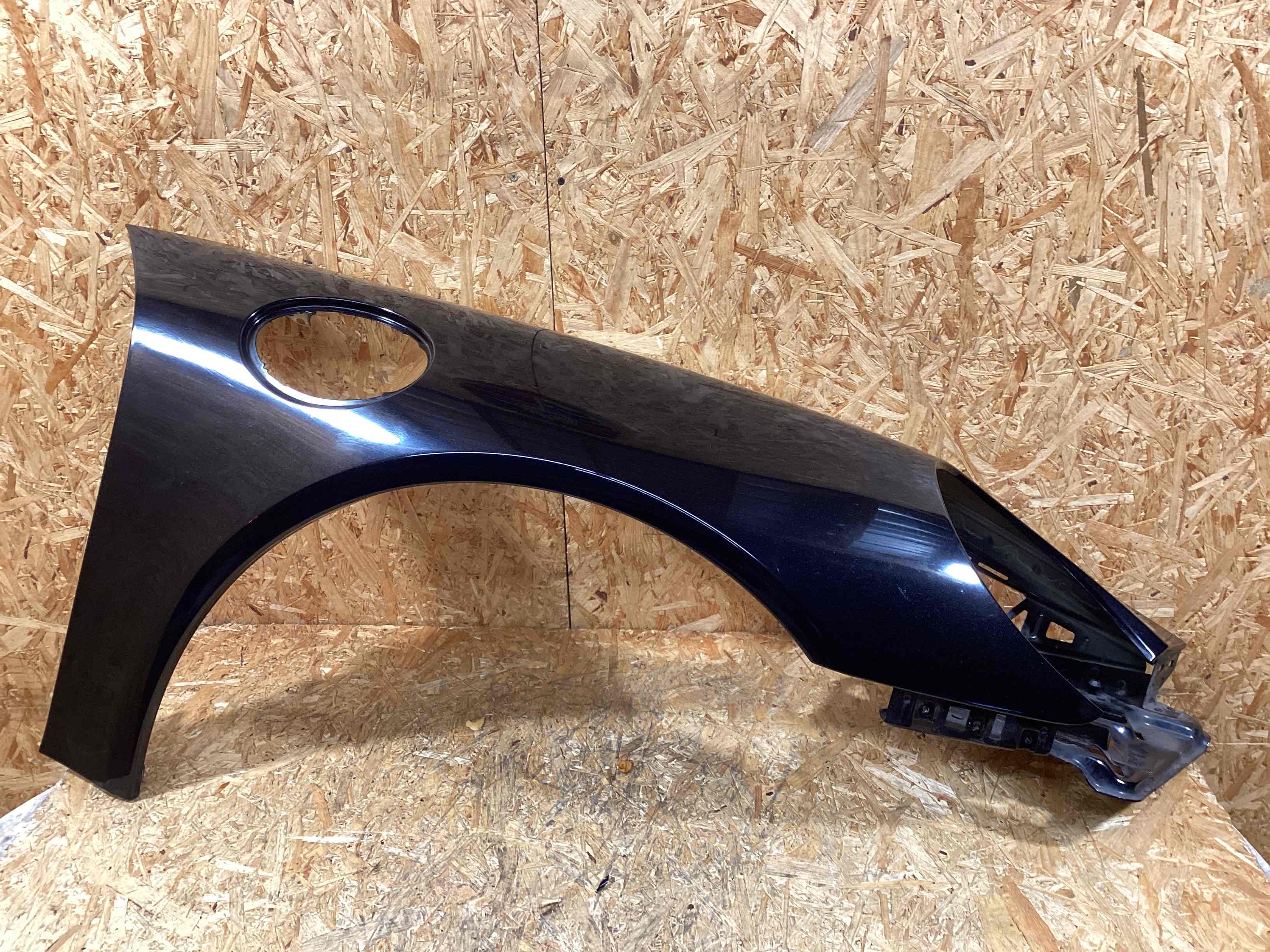 Крыло переднее правое Porsche 911 151025-101