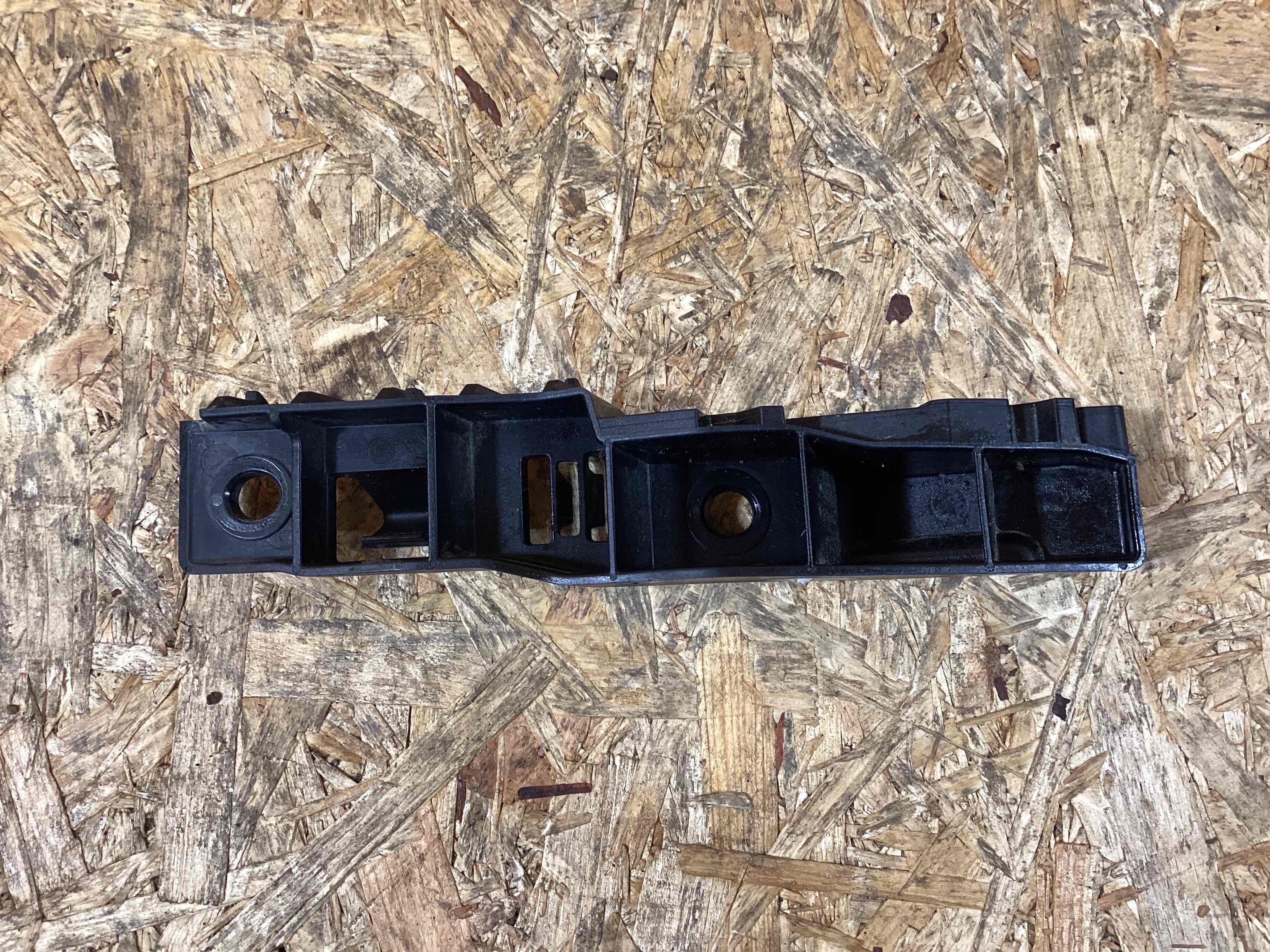 Крепление крыла Porsche 911 151025-103