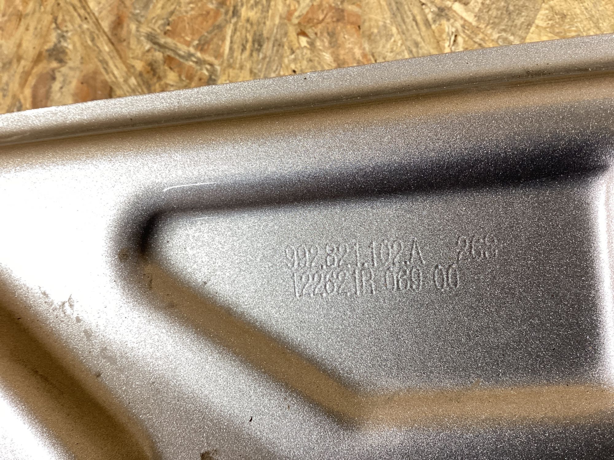 Кріплення крила Porsche 911 151026-120