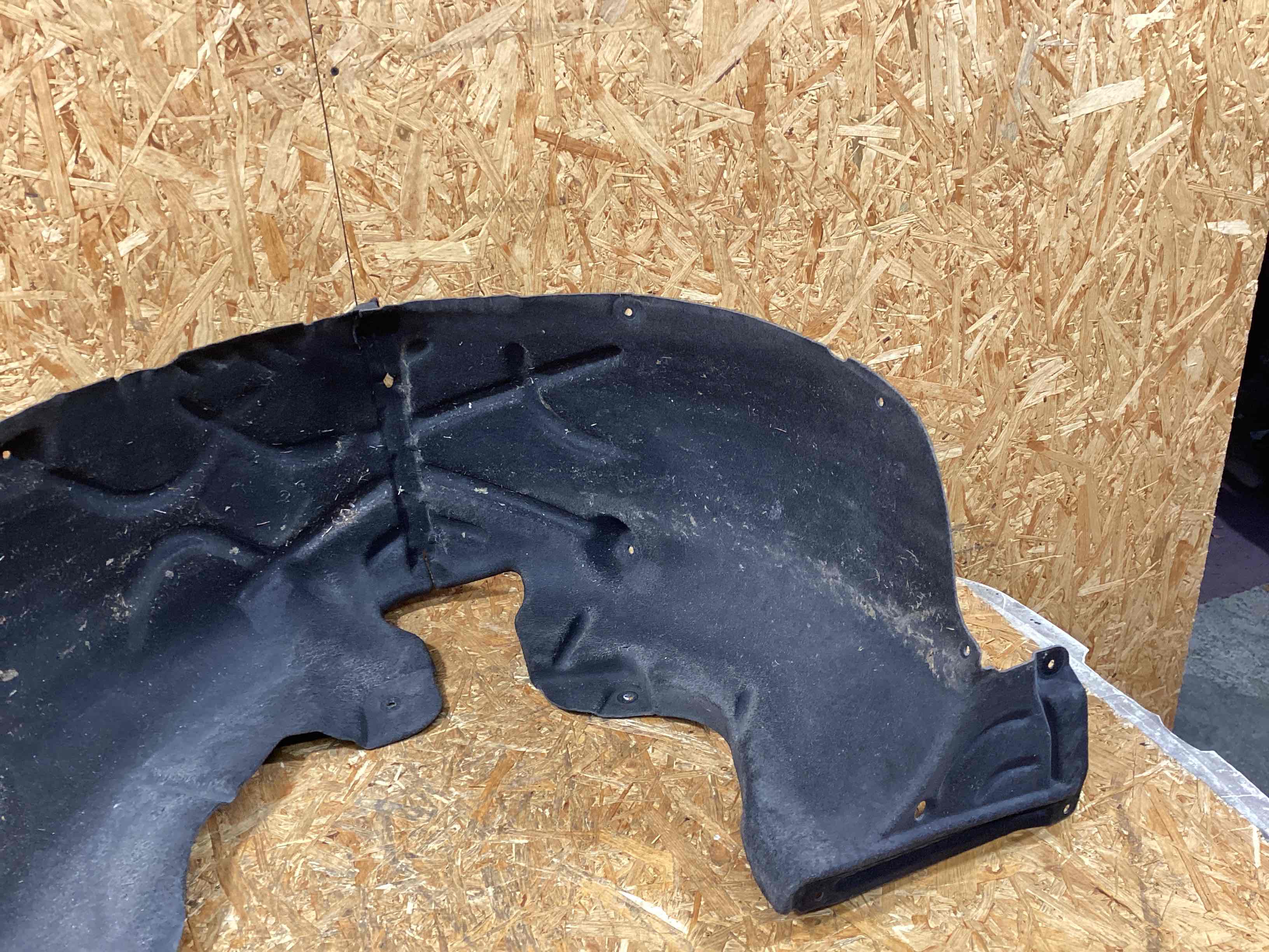 Защита арок задняя левая (подкрылок) Porsche Macan 151225-101