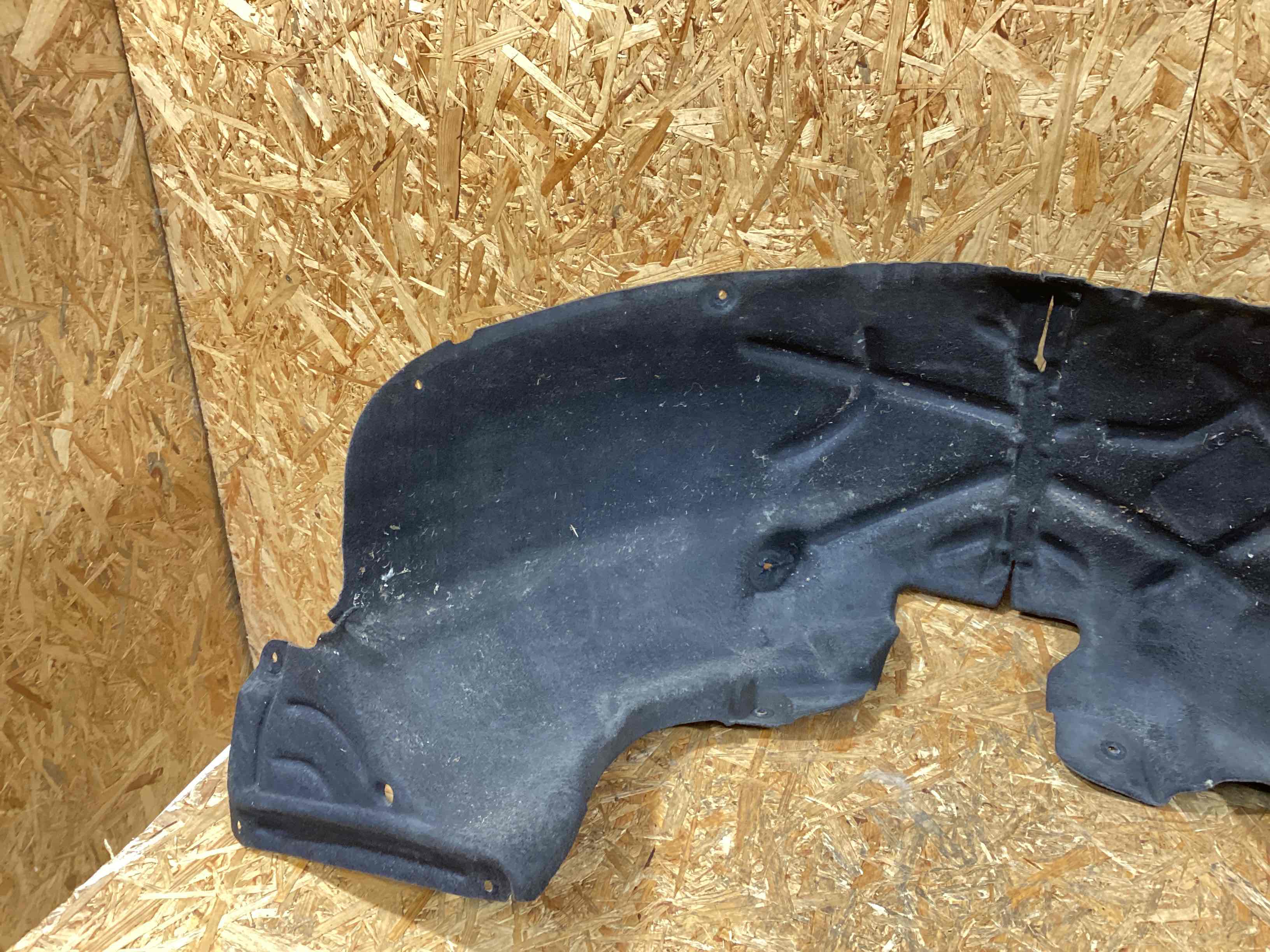 Защита арок задняя правая (подкрылок) Porsche Macan 151225-102