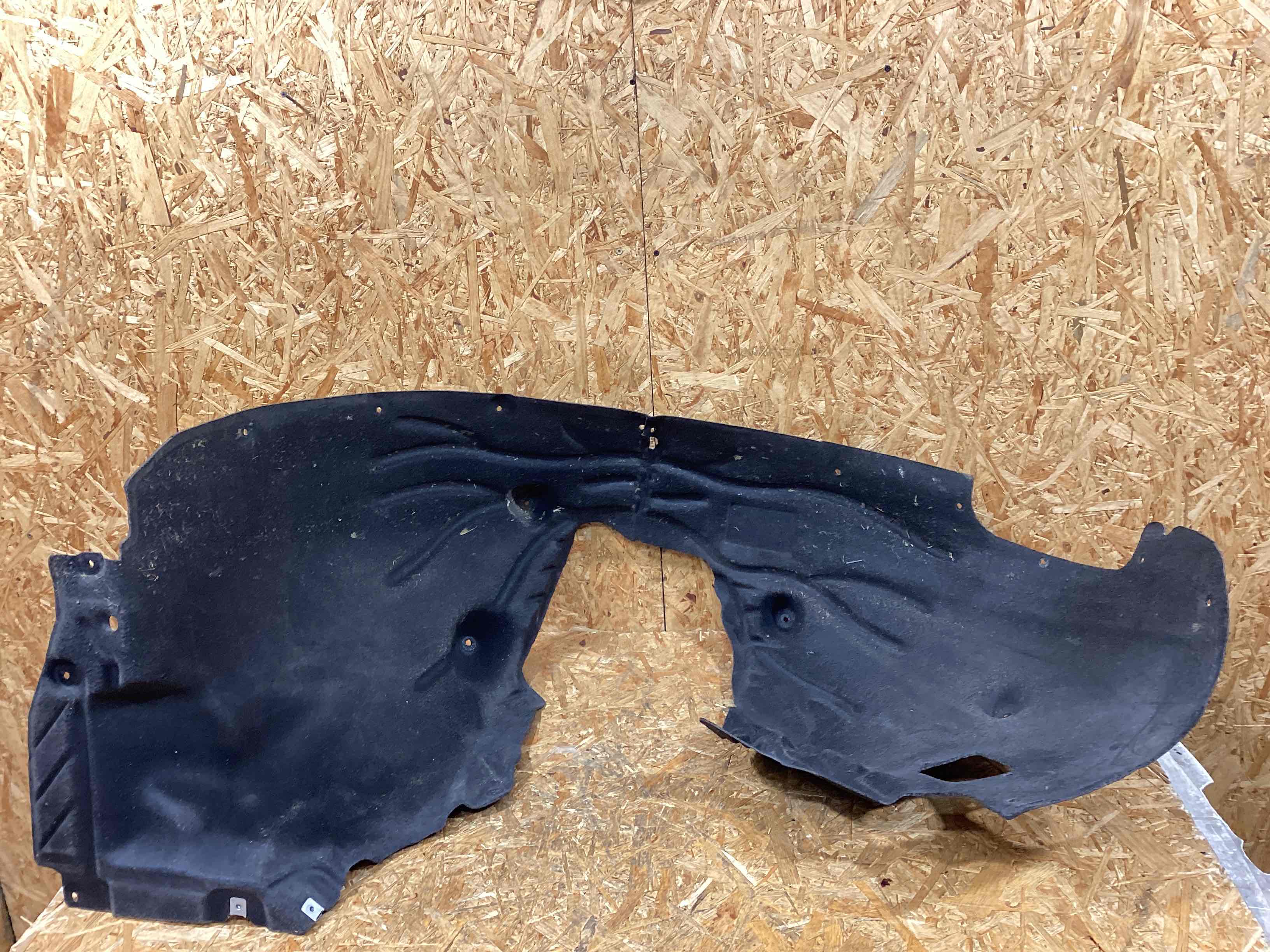 Защита арок передняя правая (подкрылок) Porsche Macan 151225-103