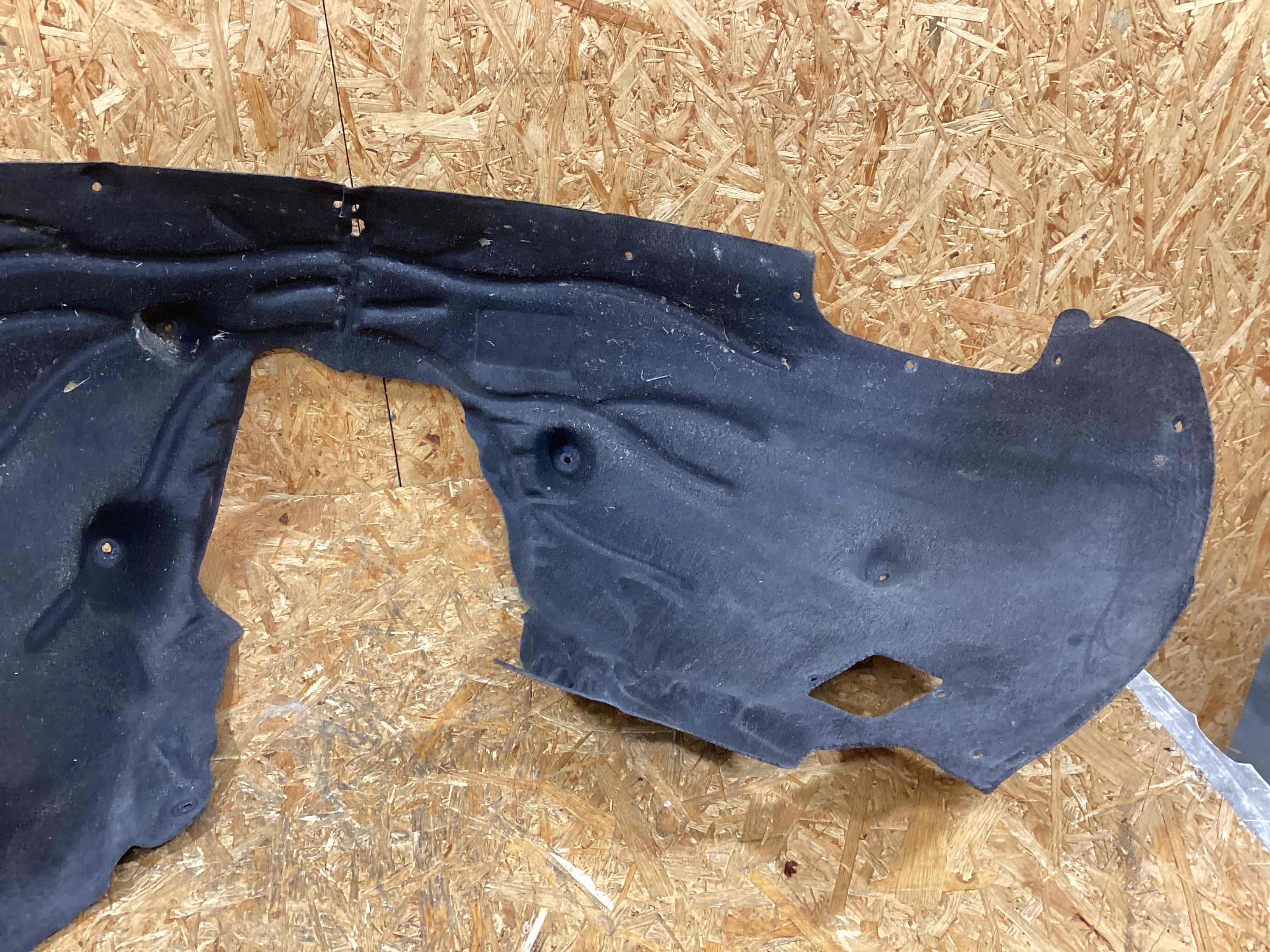 Защита арок передняя правая (подкрылок) Porsche Macan 151225-103