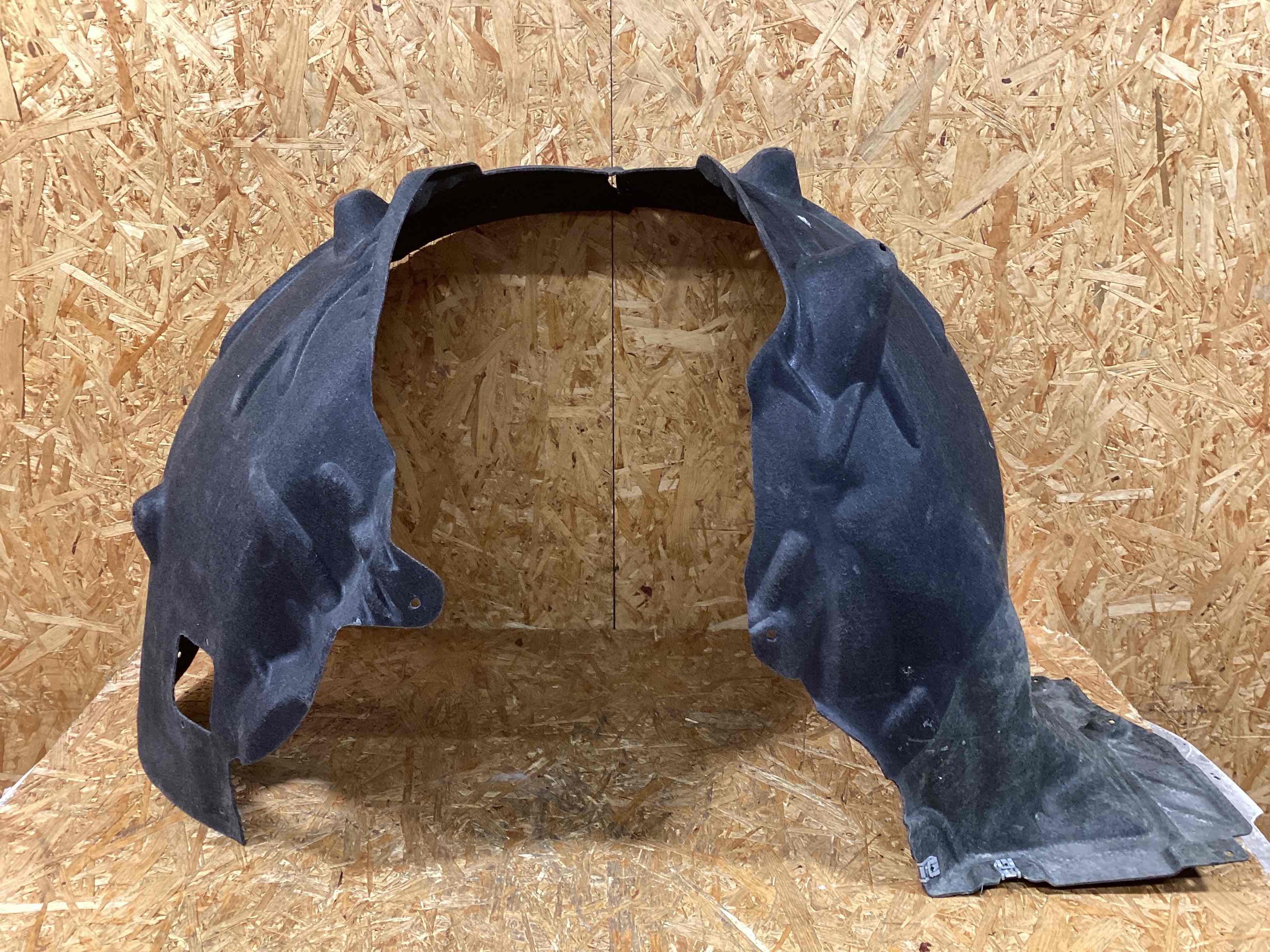 Защита арок передняя правая (подкрылок) Porsche Macan 151225-103