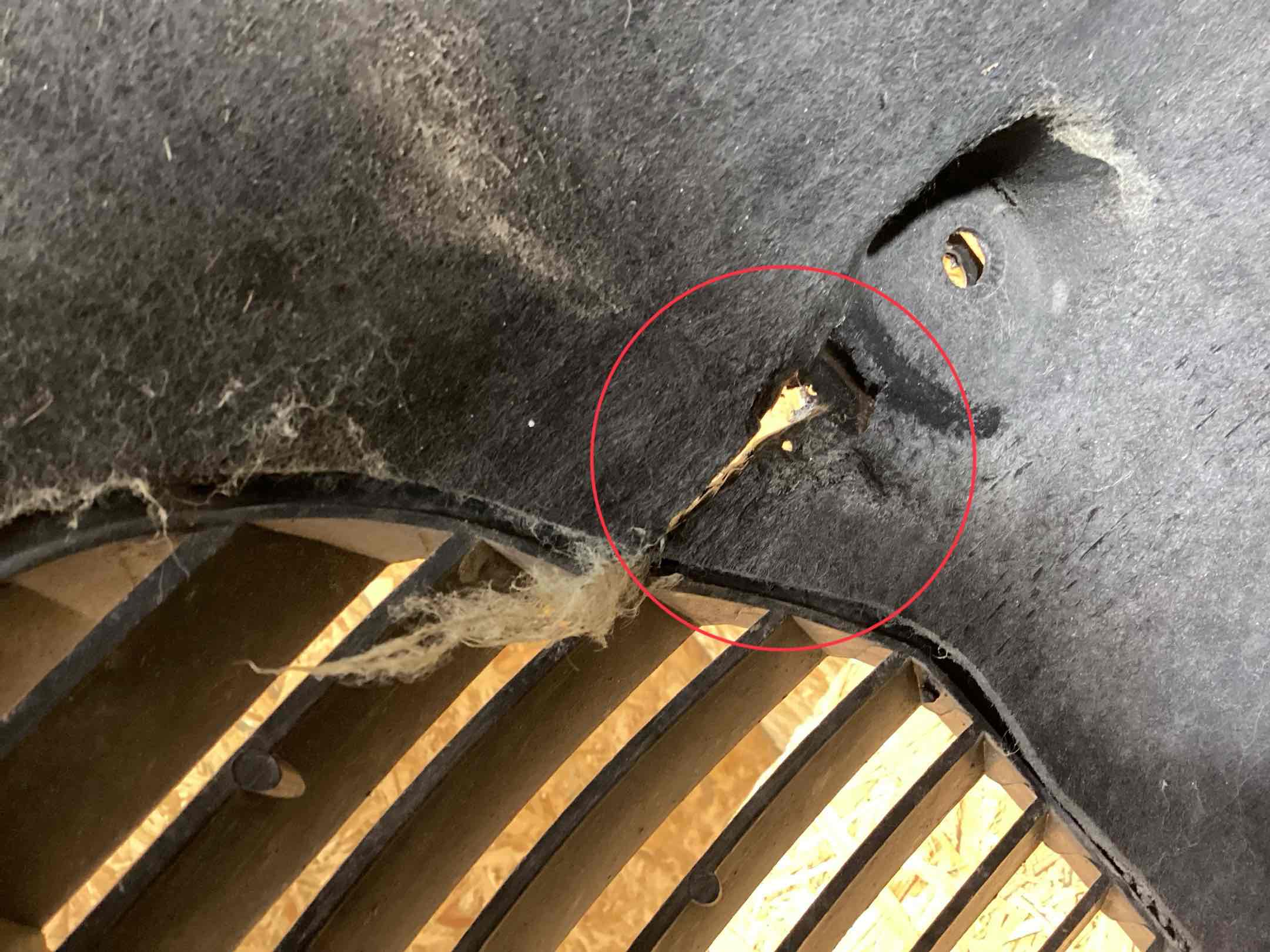 Защита арок передняя левая (подкрылок) Porsche Taycan 151225-104