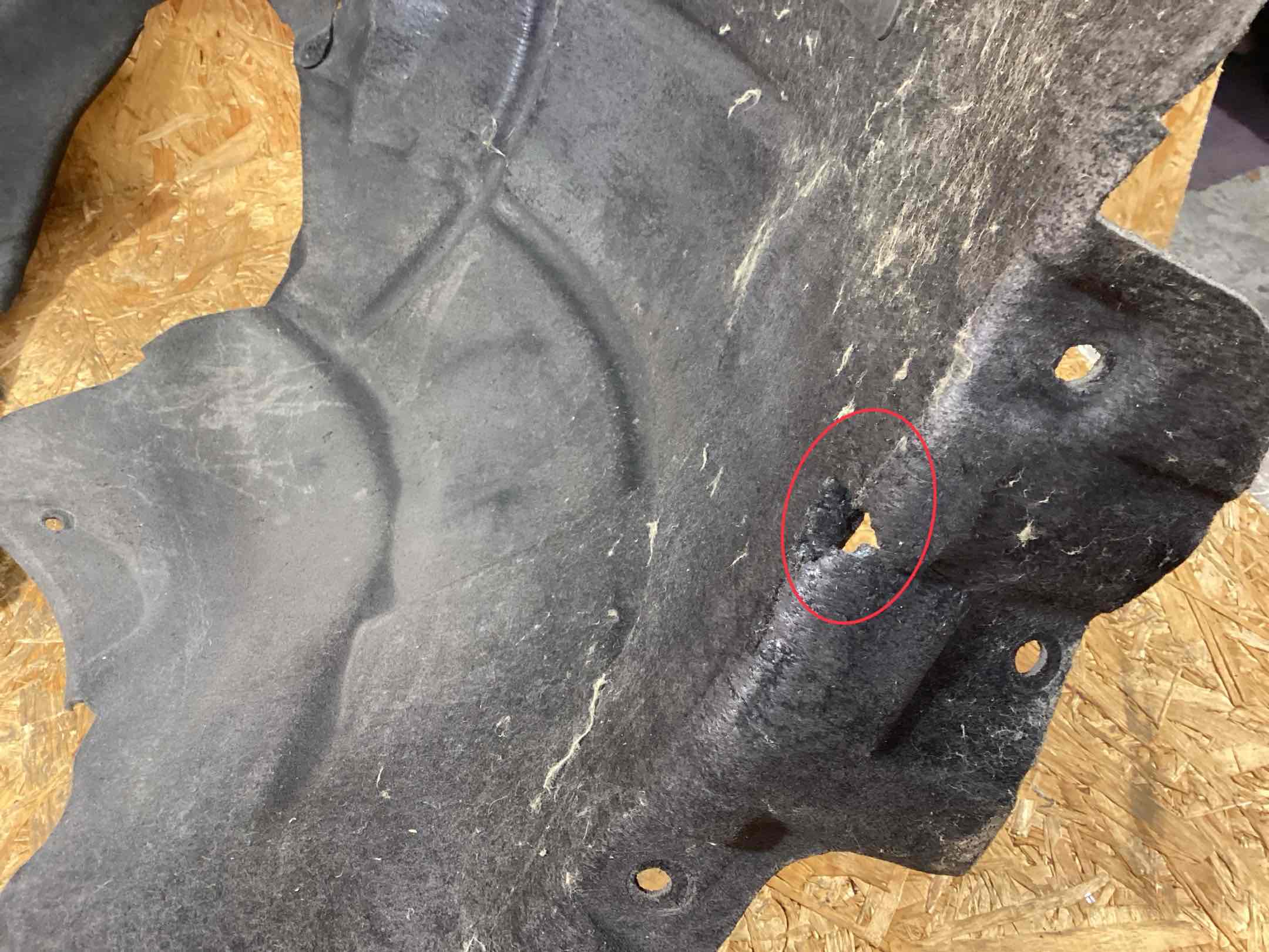 Защита арок передняя левая (подкрылок) Porsche Taycan 151225-104