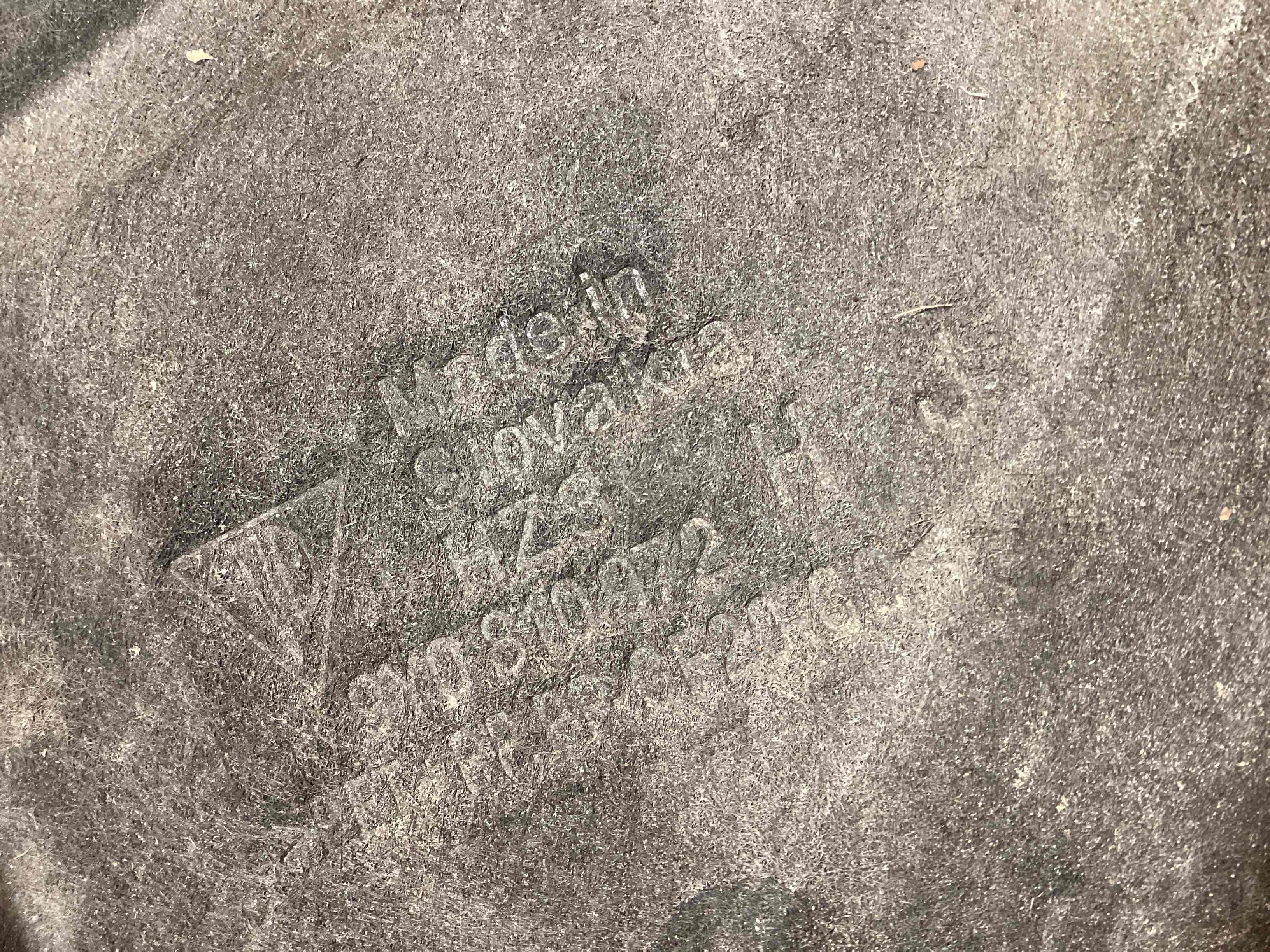 Защита арок передняя правая (подкрылок) Porsche Cayenne 151225-105