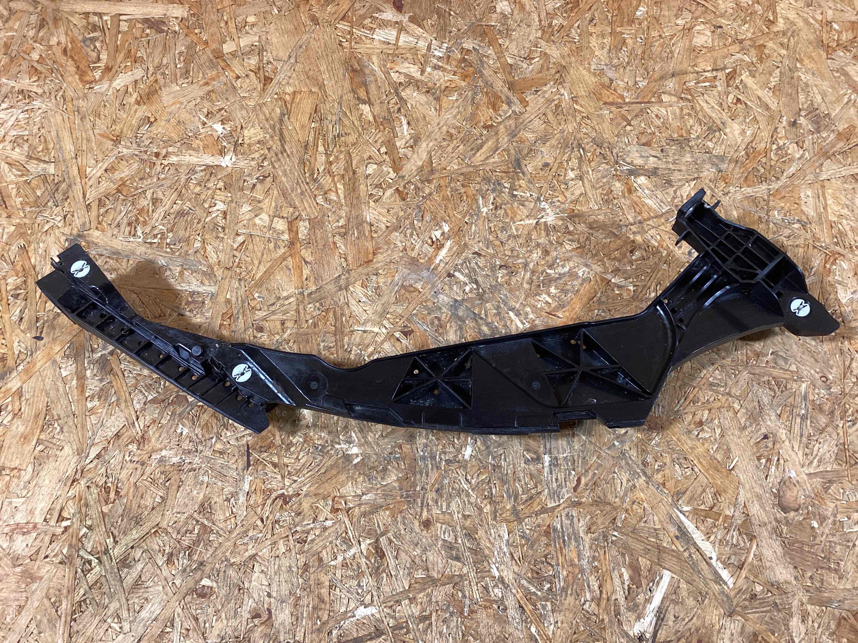 Крепление фары Porsche Macan 151225-109