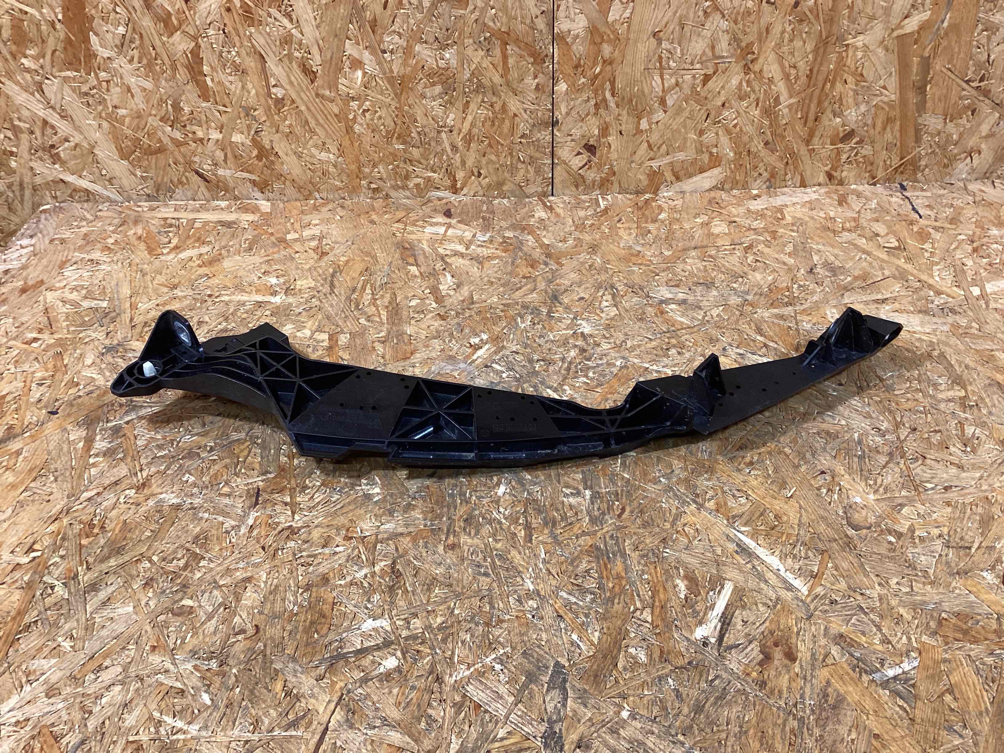 Крепление фары Porsche Macan 151225-109