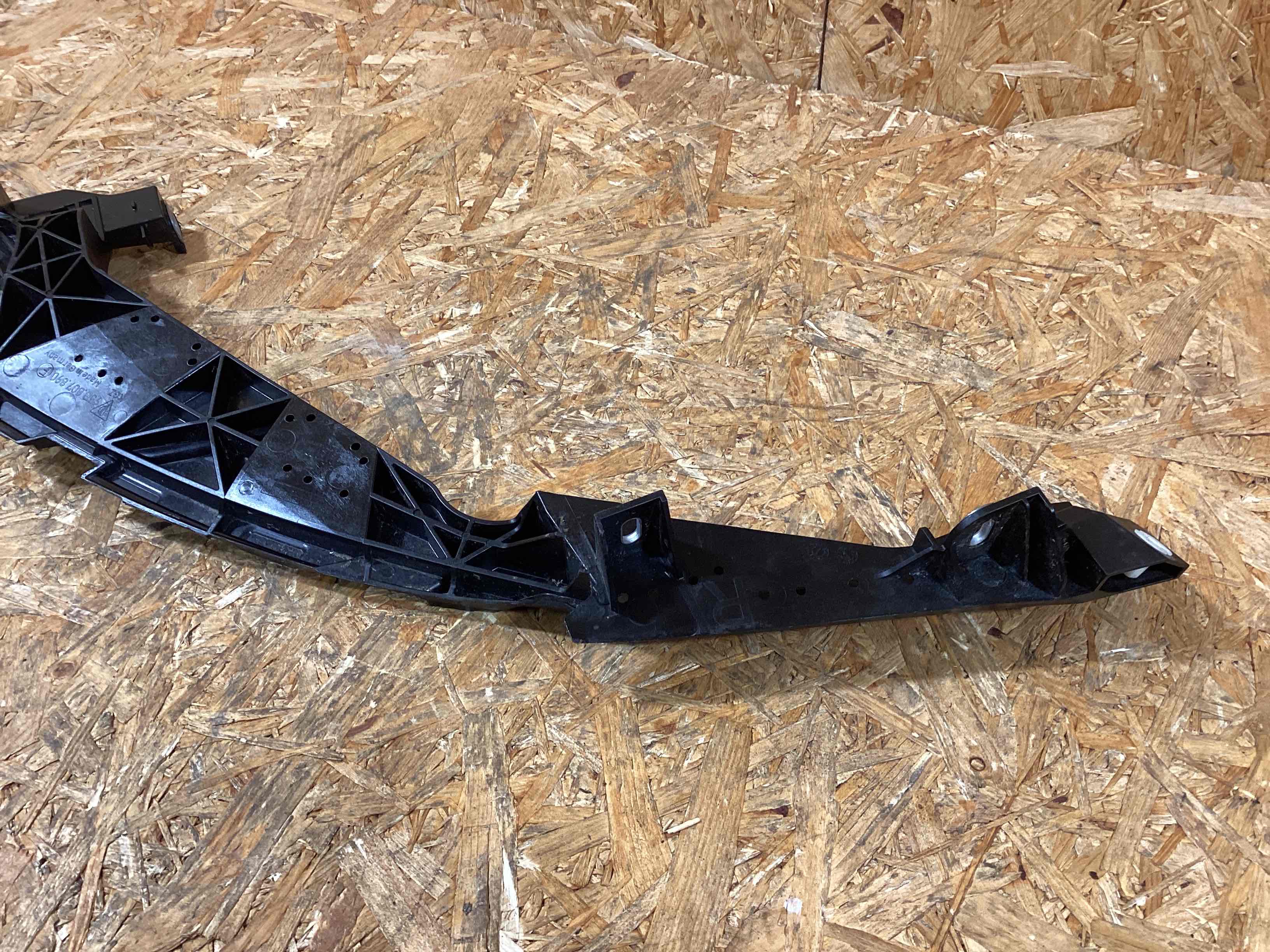 Крепление фары Porsche Macan 151225-109