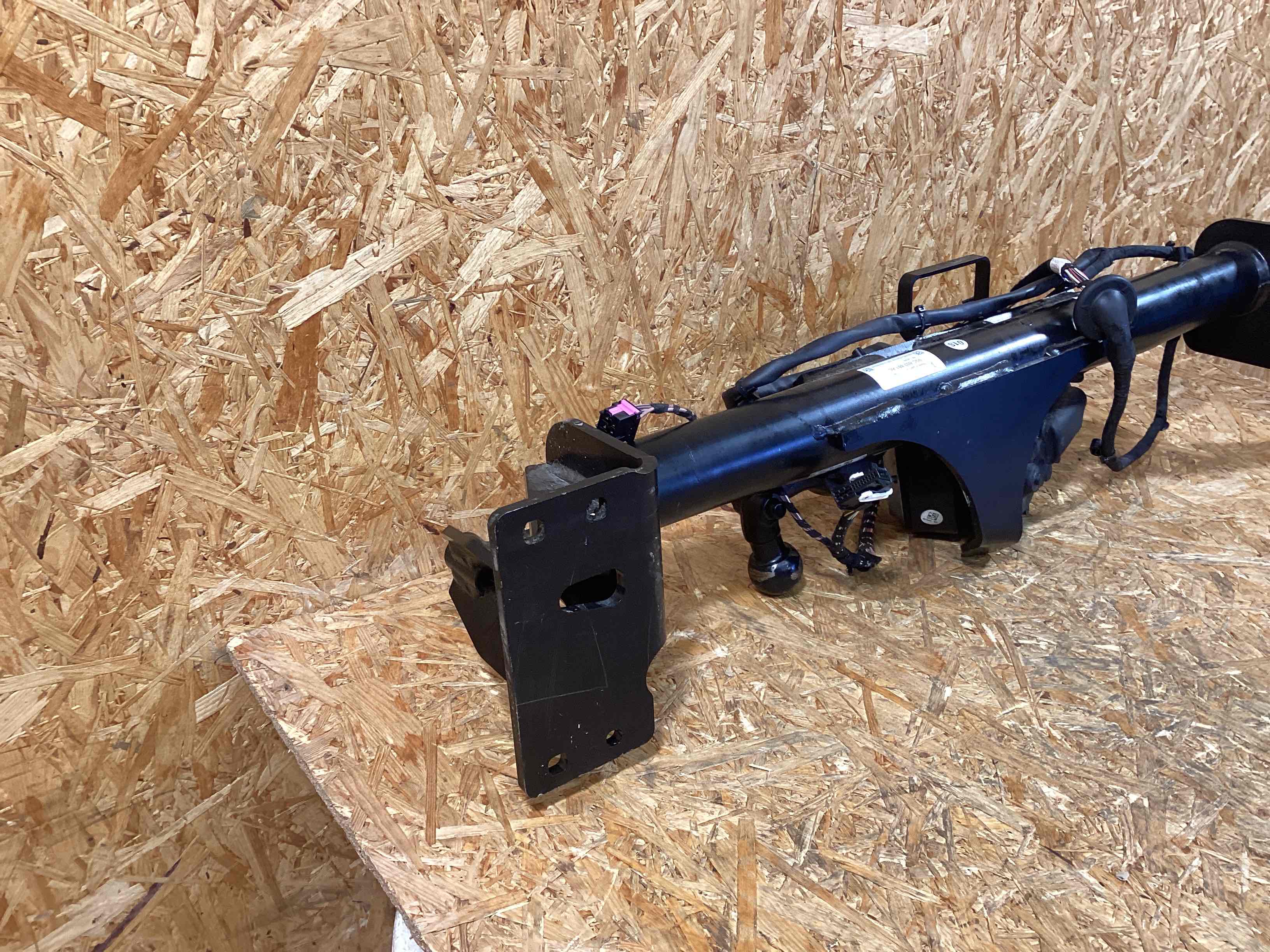 Прицепное устройство (фаркоп) Porsche Macan 160126-101