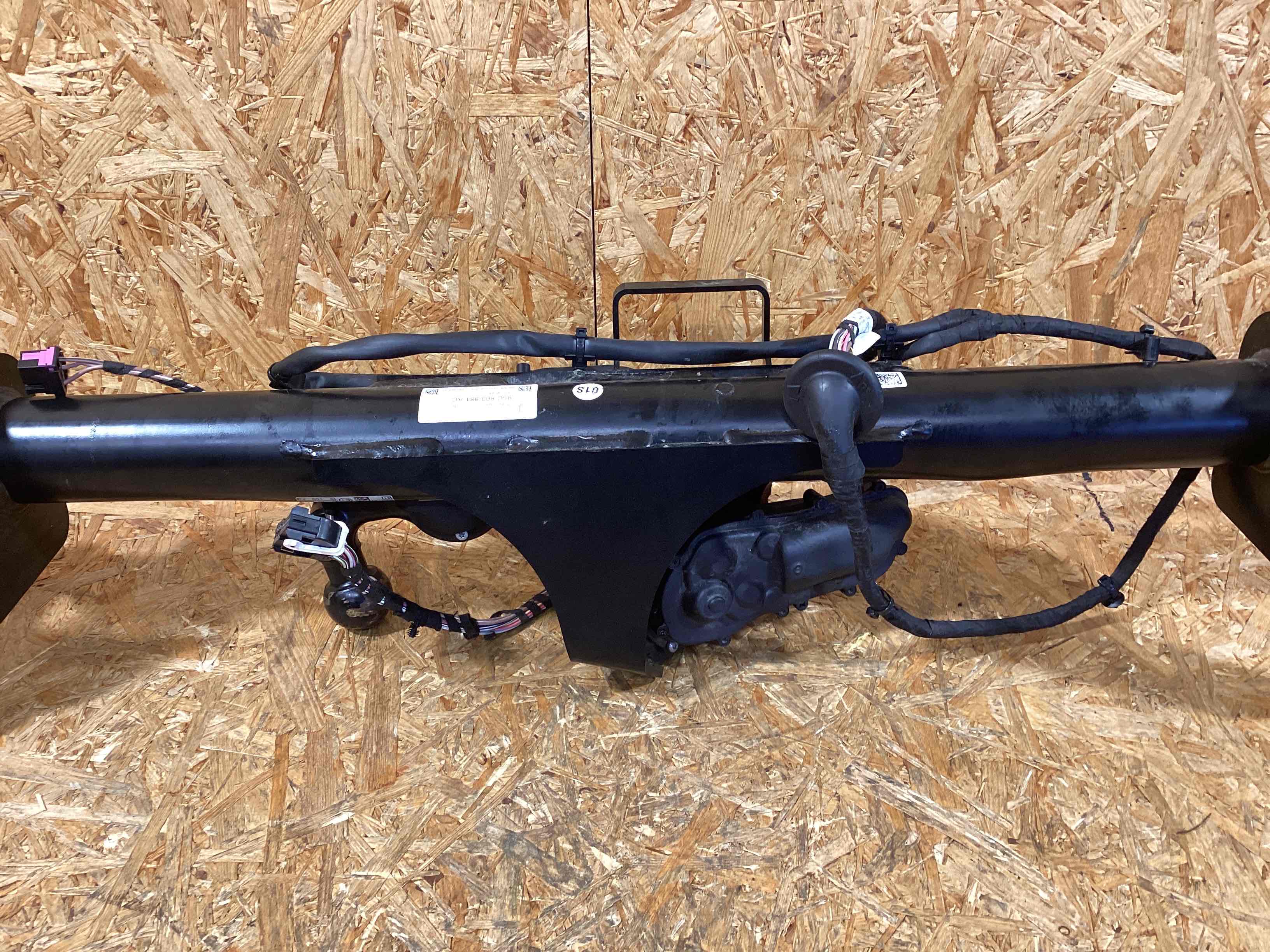 Прицепное устройство (фаркоп) Porsche Macan 160126-101