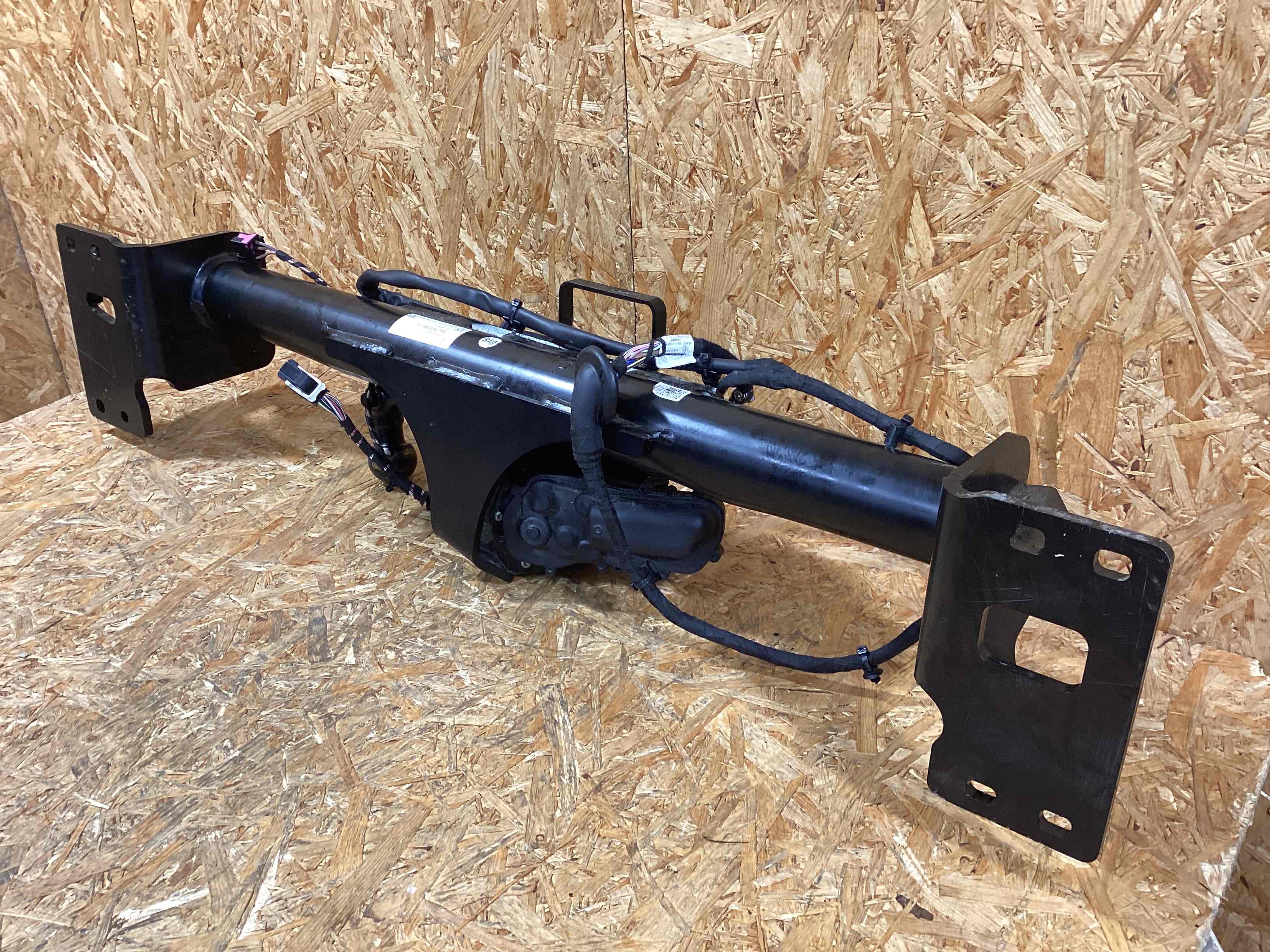 Прицепное устройство (фаркоп) Porsche Macan 160126-101