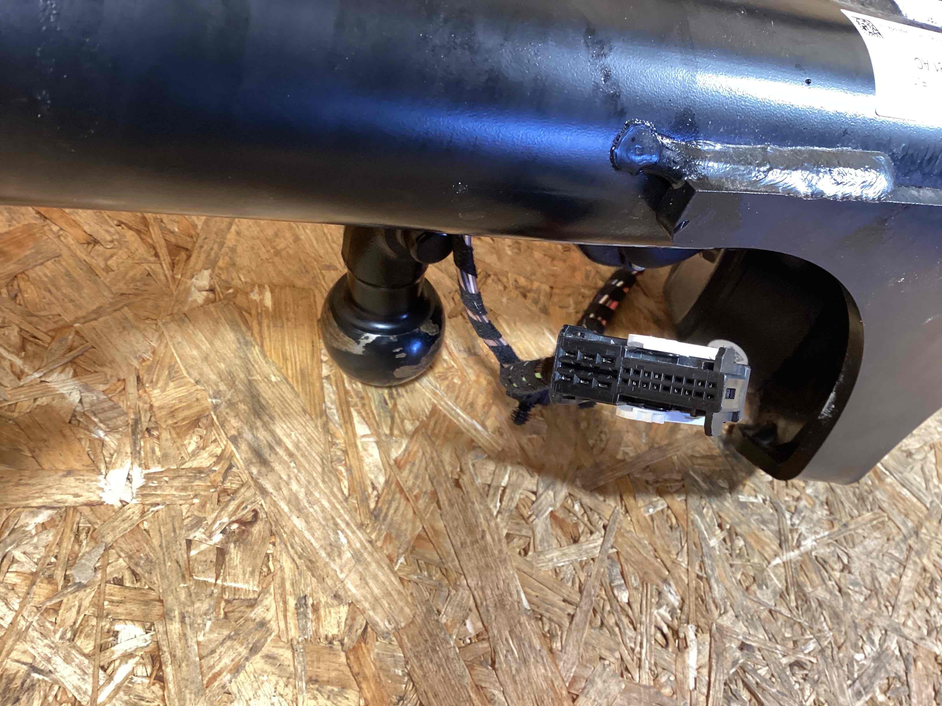 Прицепное устройство (фаркоп) Porsche Macan 160126-101