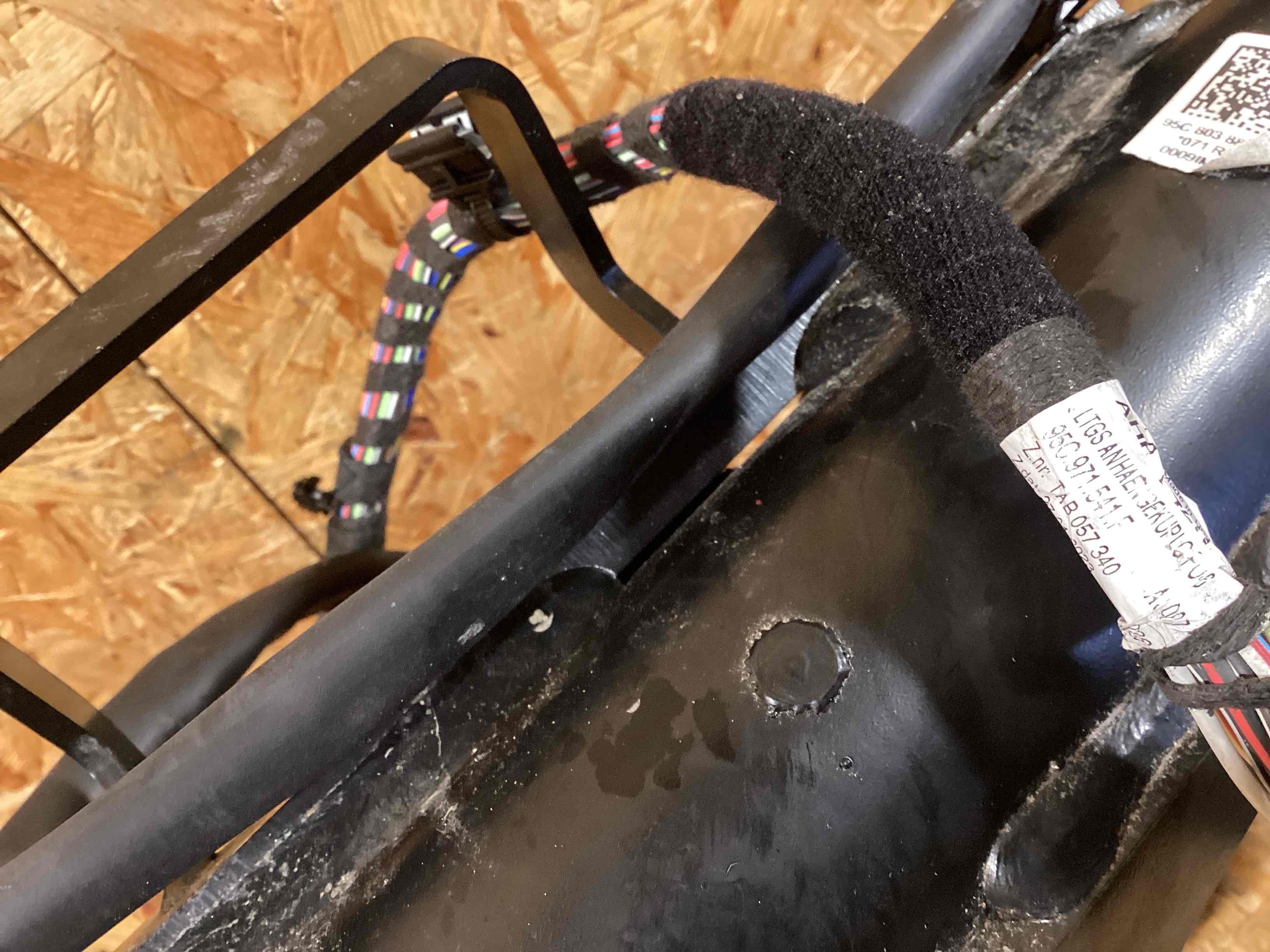 Прицепное устройство (фаркоп) Porsche Macan 160126-101