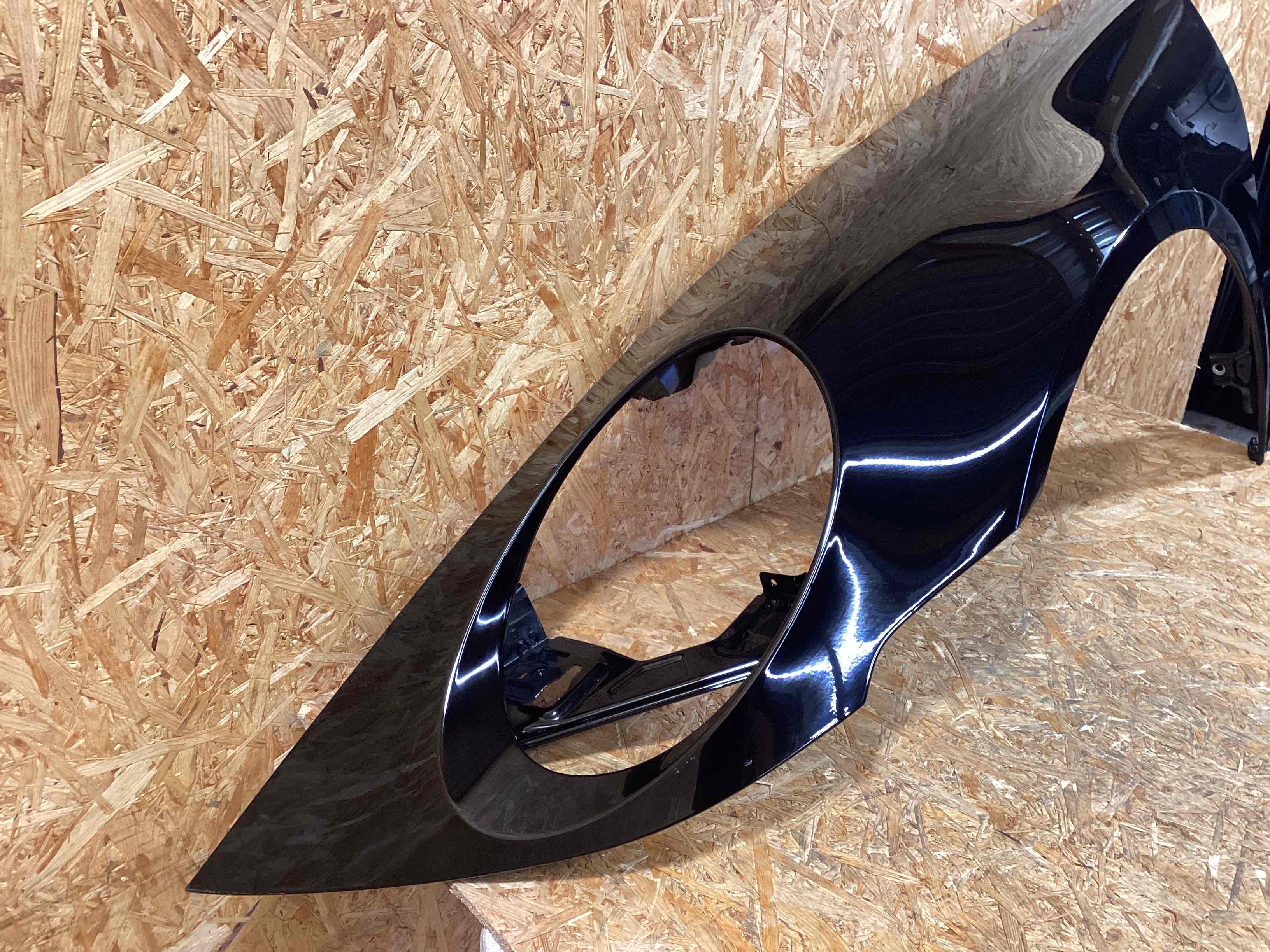 Крыло переднее левое Porsche 911 160126-102