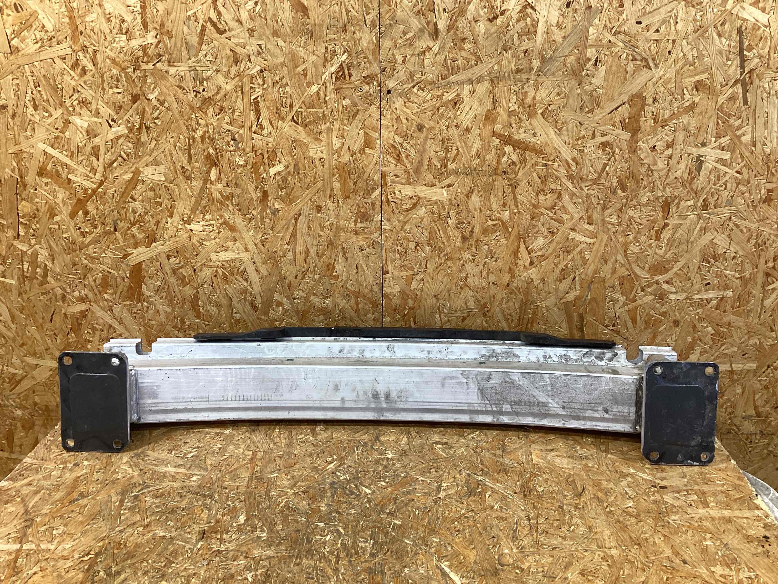 Усилитель бампера заднего Porsche Taycan 160126-106