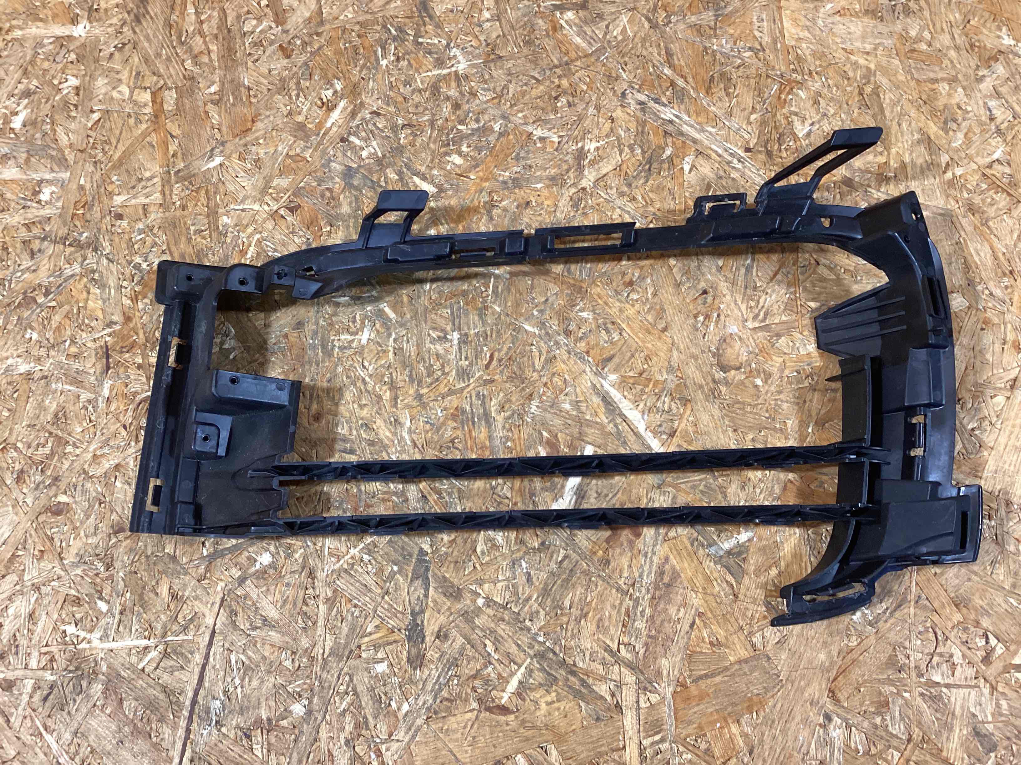 Заглушка, вставка (решетка) в бампер Porsche Cayenne 160126-110