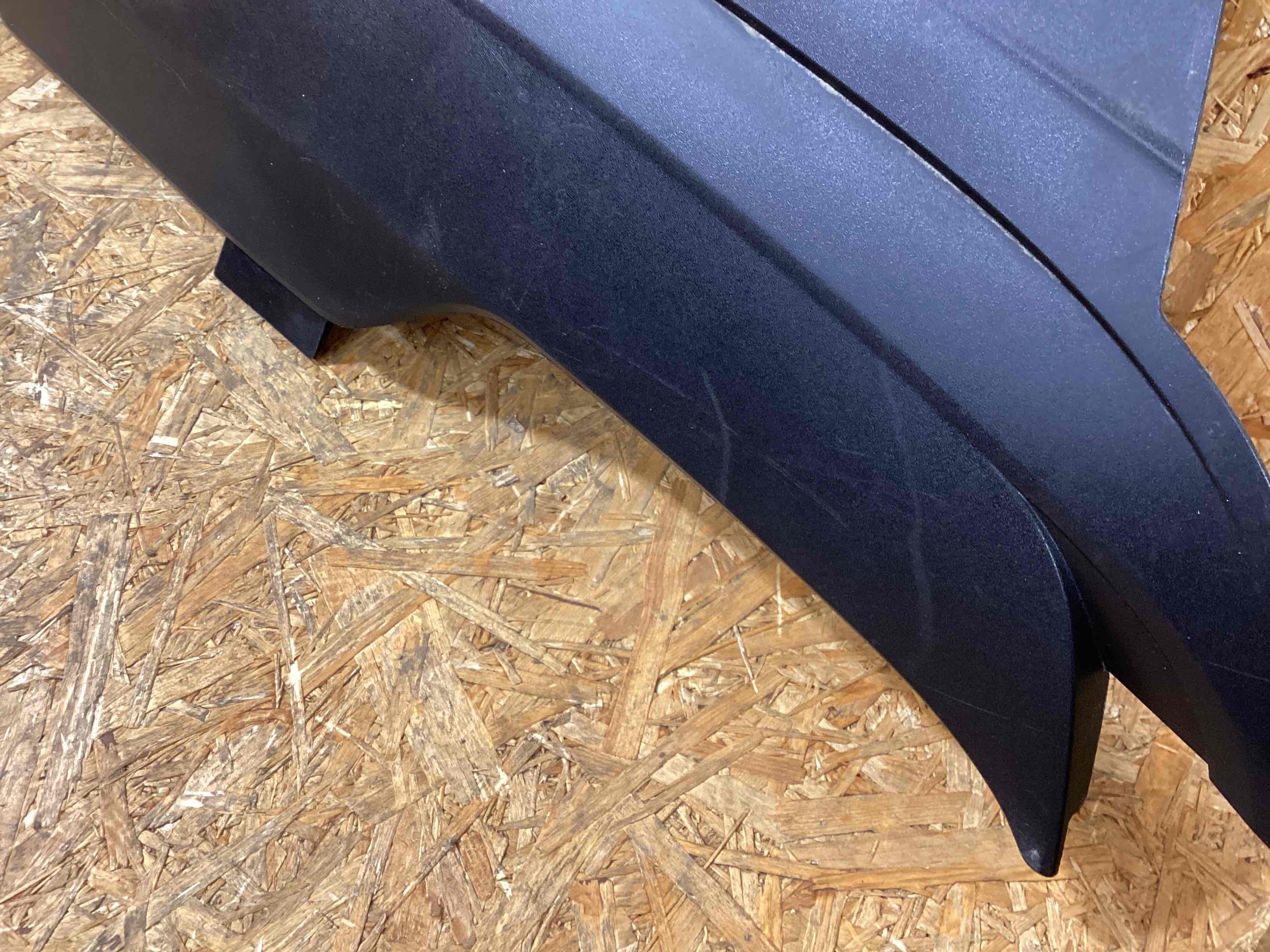 Пластик моторного отсека Porsche Taycan 160226-101